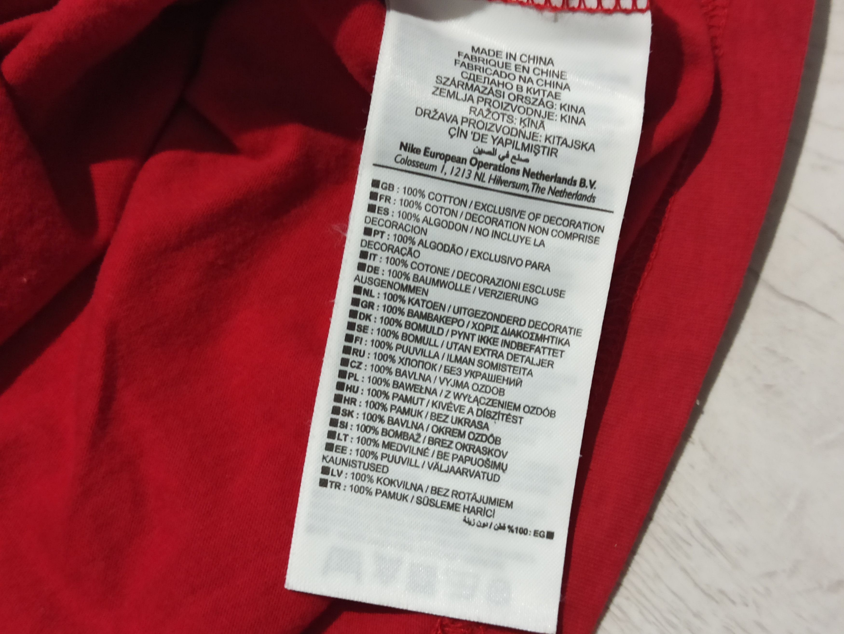 Nike NIKE Rare Archive Superhero Graphic Tee Red Sportswear L Size US L / EU 52-54 / 3 - 6 Thumbnail