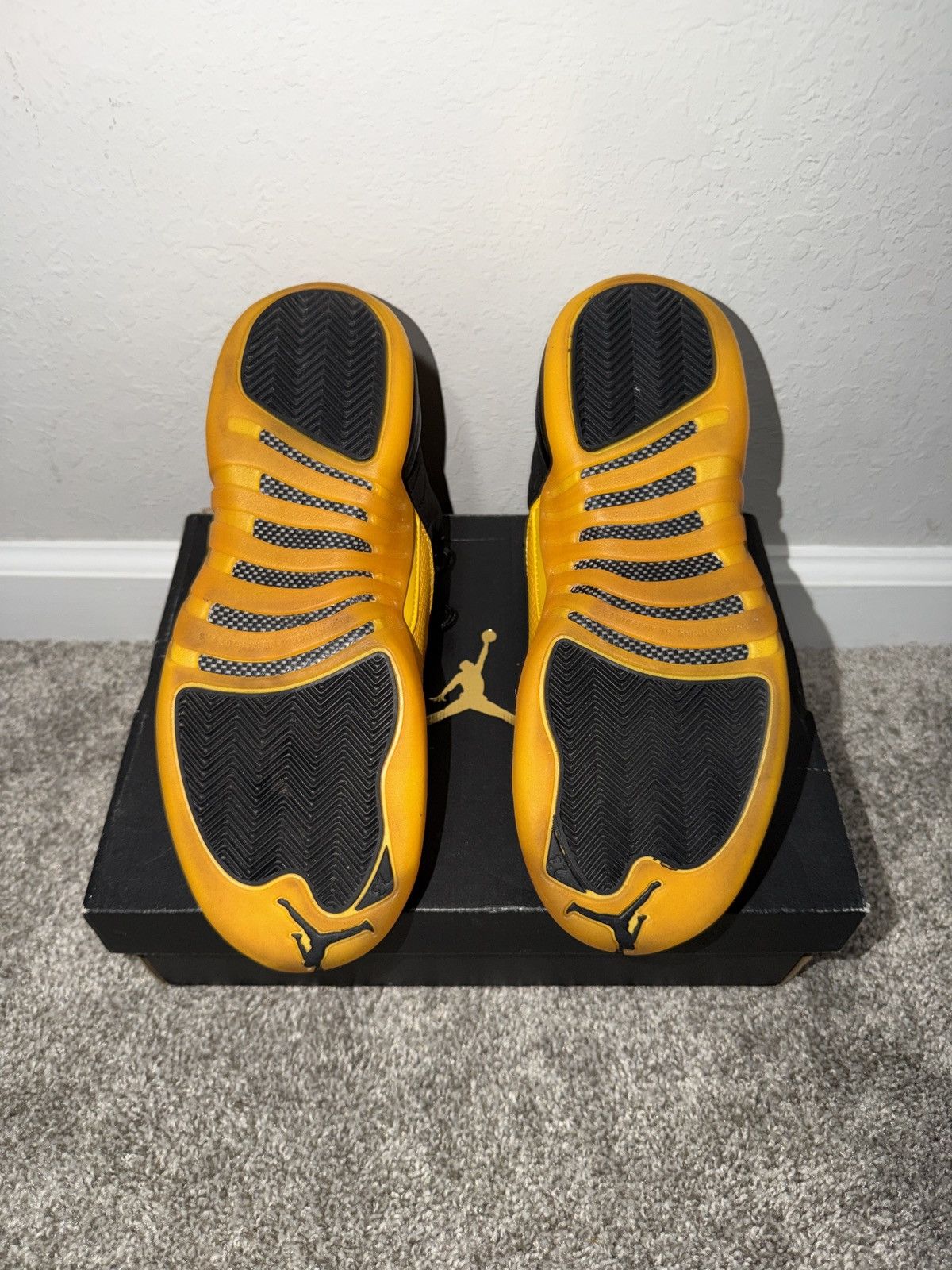 Jordan Brand Jordan 12 Retro University Gold Size US 6.5 / EU 39-40 - 5 Thumbnail