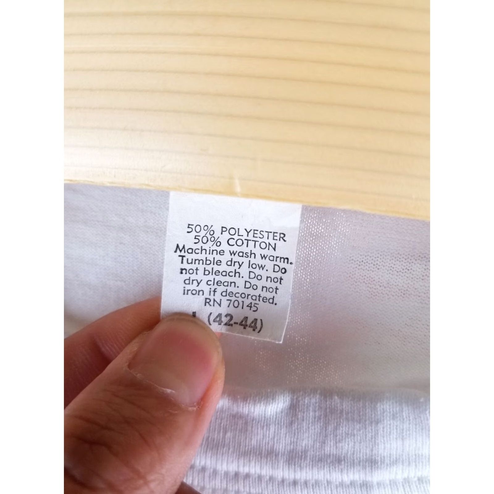Vintage VINATGE 90' HALLMARK SHOEBOX GREETHINGS SINGLE STITCH T-SHIRT LARGE WHITE MEN Size US L / EU 52-54 / 3 - 5 Thumbnail
