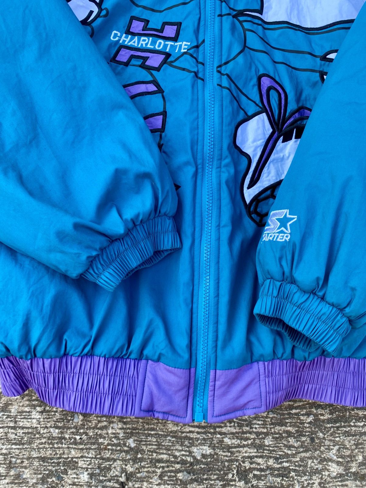 Starter NBA Charlotte Hornets Big LoGo Zip out hoodie Size US L / EU 52-54 / 3 - 7 Thumbnail