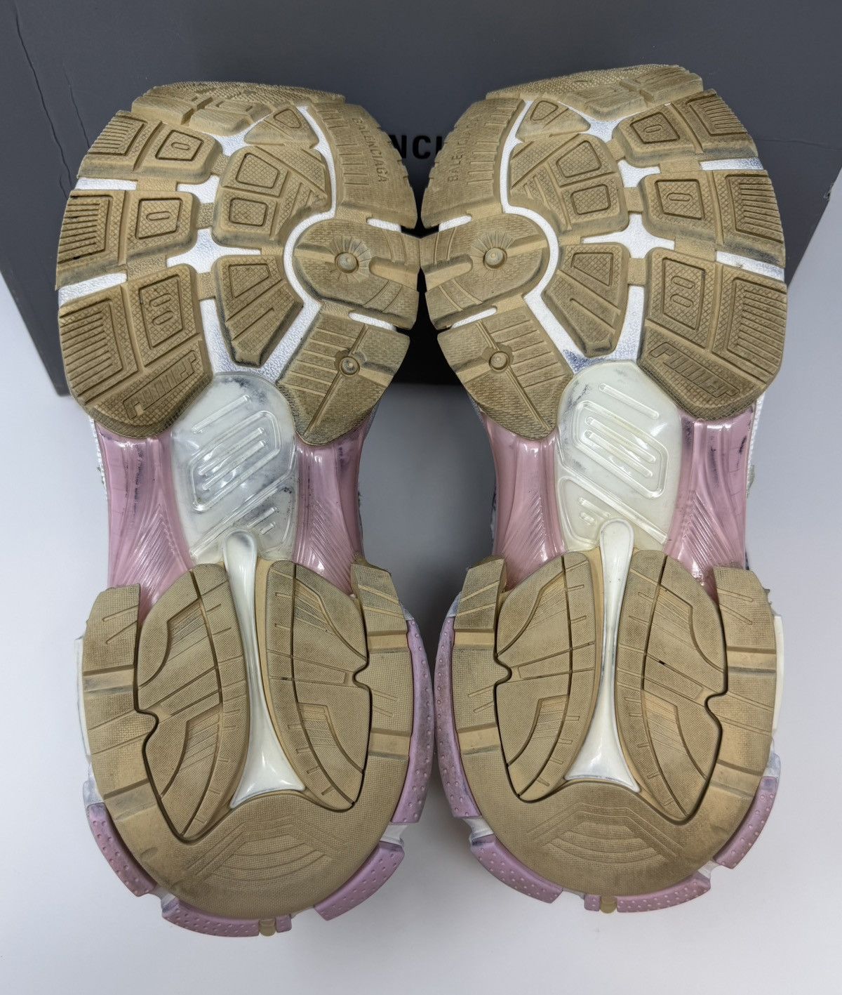 Balenciaga Balenciaga Runner Sneaker Pink/White Size US 10 / IT 40 - 6 Thumbnail