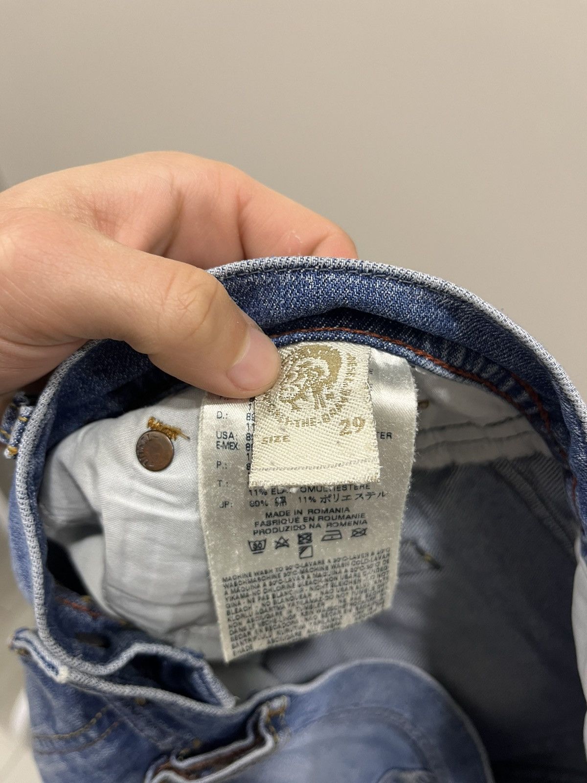 Diesel Vintage Diesel Distressed if six was nine style slim Jeans Size US 29 - 7 Thumbnail