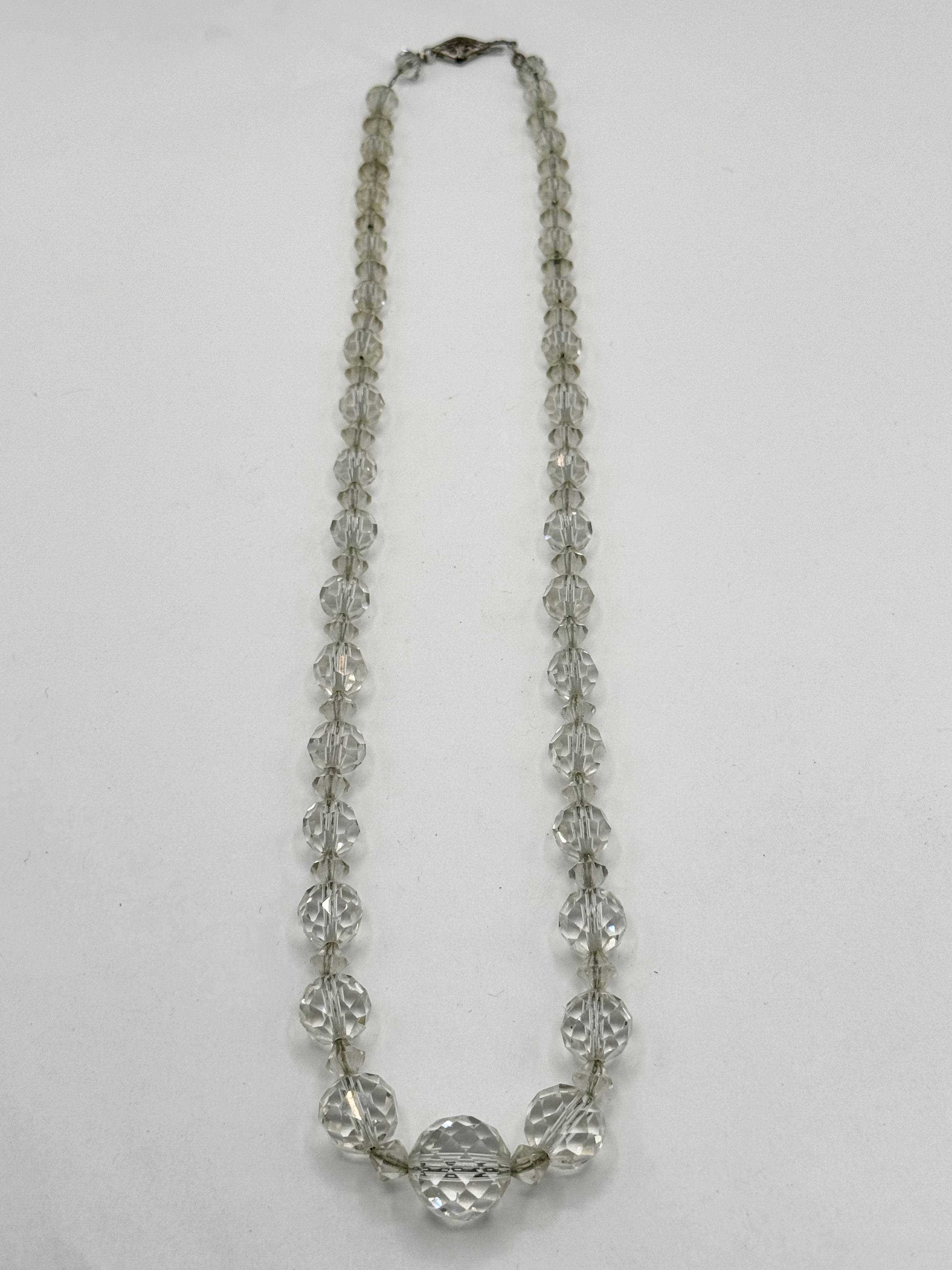 Vintage Estate Rock Crystal graduating chain beaded necklace Size ONE SIZE - 3 Thumbnail