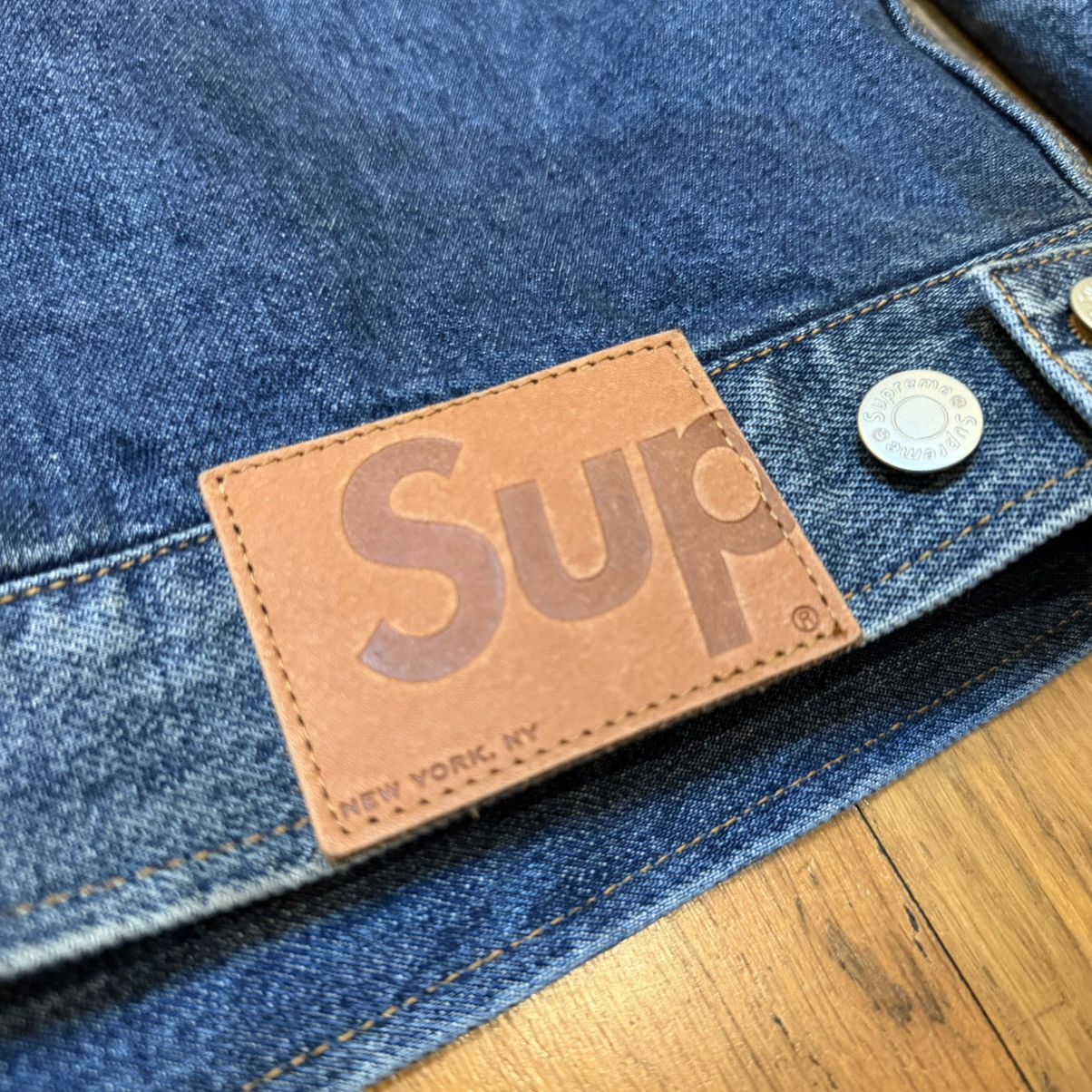 Supreme Supreme Distressed Selvedge Trucker Jacket (FW25) Size US S / EU 44-46 / 1 - 7 Thumbnail