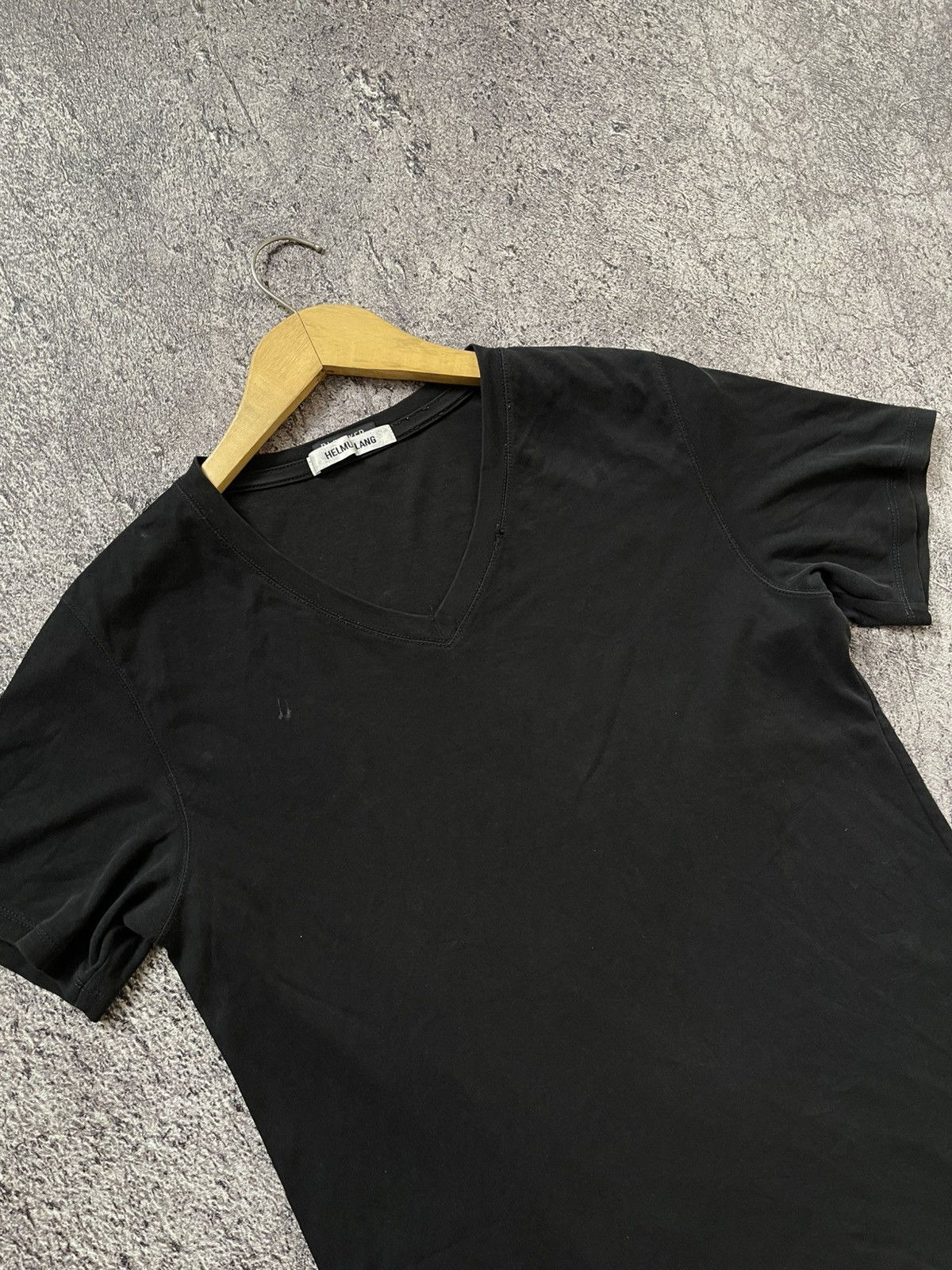 Helmut Lang Hulmut Lang vneck basic black tshirt Size US M / EU 48-50 / 2 - 2 Thumbnail