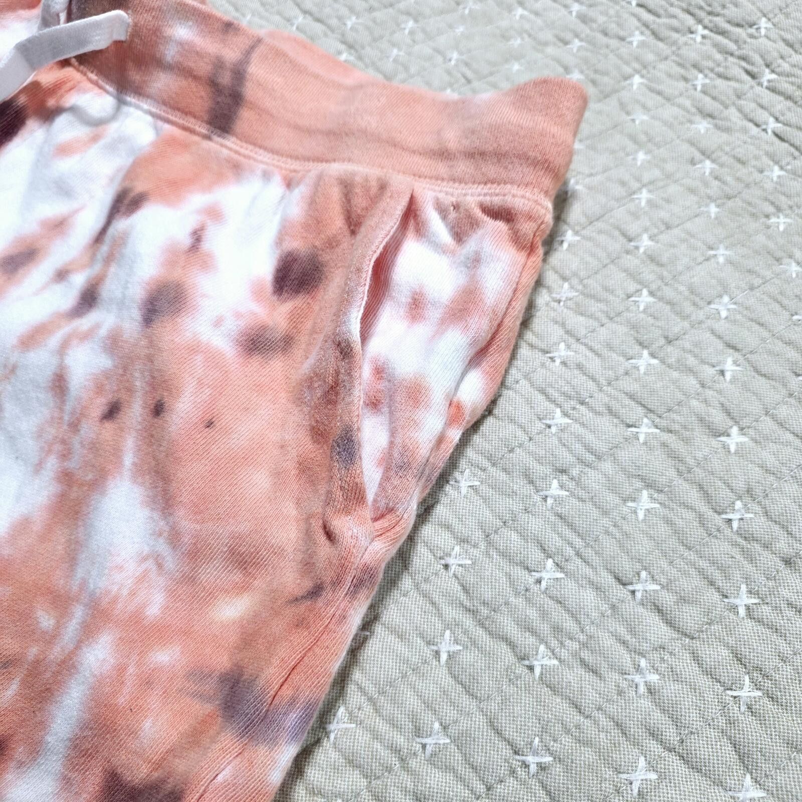 Old Navy Old Navy Y2K Tie-Dye Athletic Shorts sz Medium Size 32" / US 10 / IT 46 - 5 Thumbnail