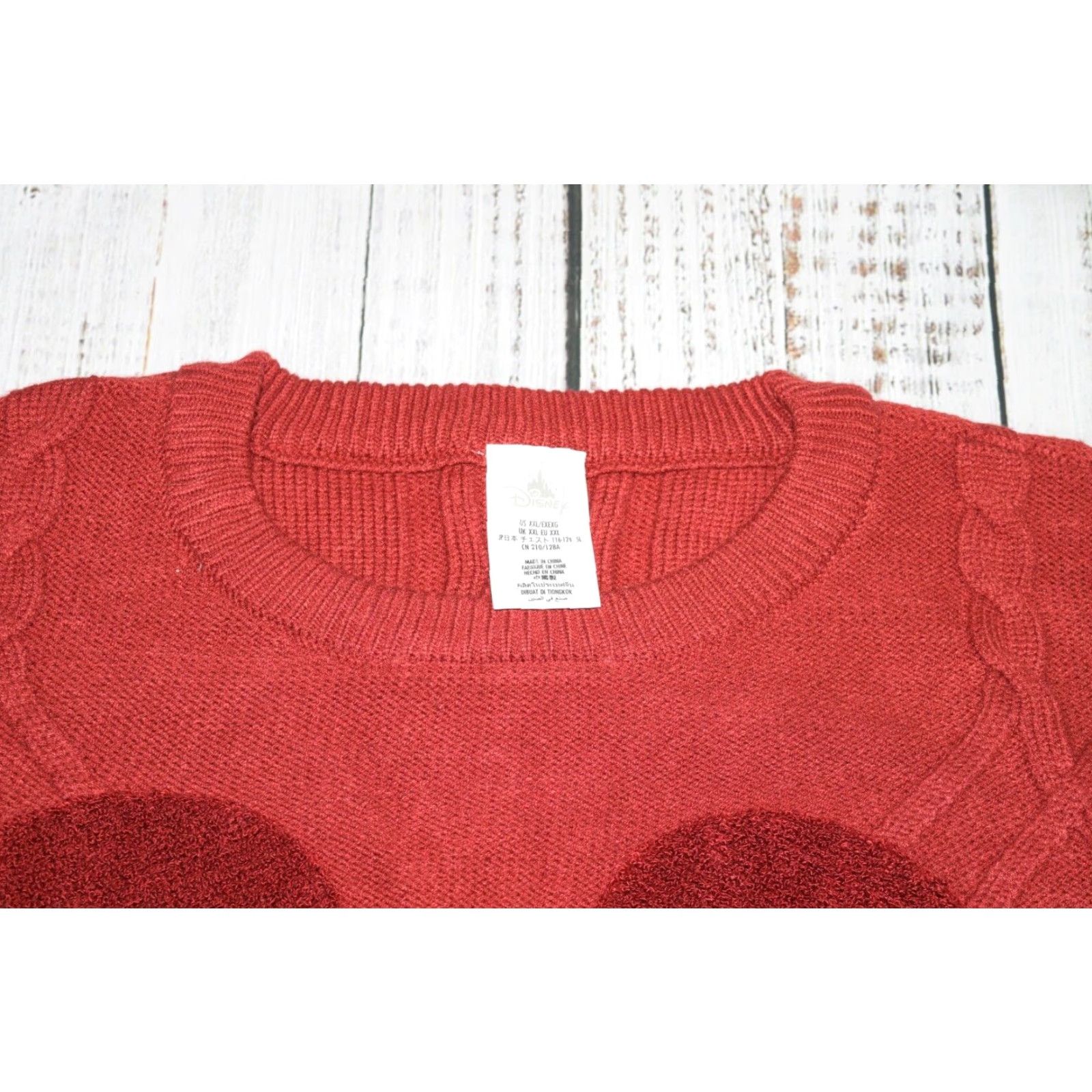 Disney VINTAGE Disney Mickey Mouse Cable Knit Sweater Men 2XL Red Embroidered Pullover Christmas Crew Neck Sweatshirt Mens Size US XXL / EU 58 / 5 - 4 Thumbnail
