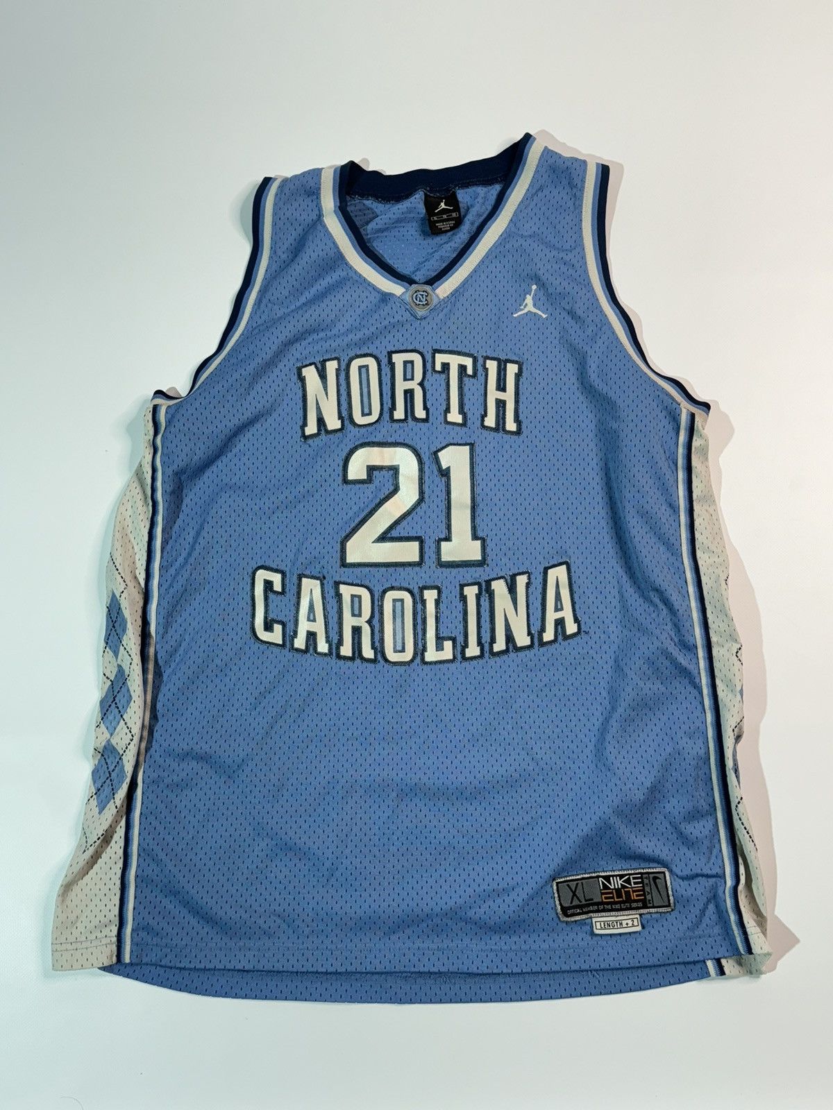 Vintage 2024 y2k Michael Jordan University of North Carolina Basketball Jersey Sz L