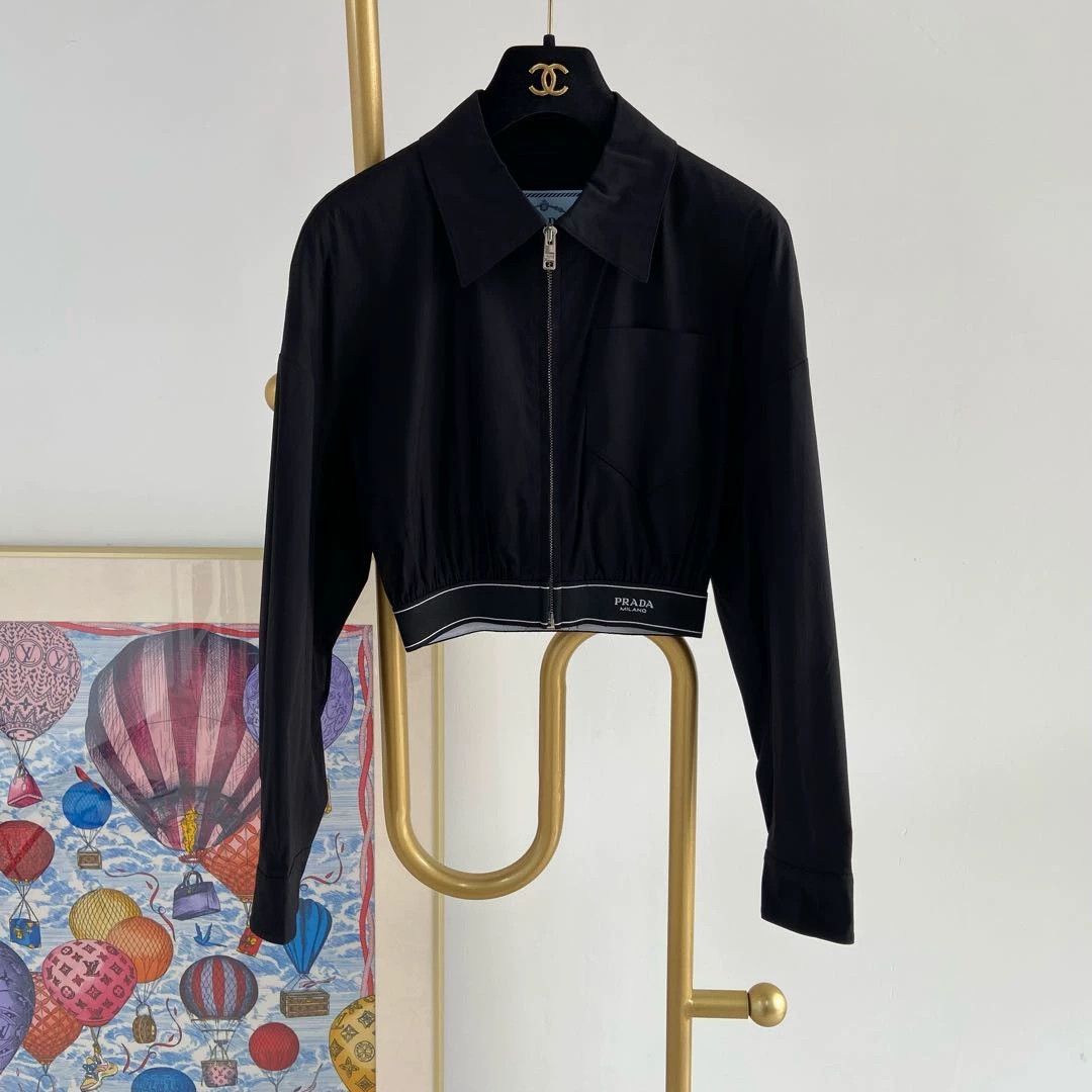 Prada Prada black short belted jacket 36 Size XS / US 0-2 / IT 36-38 - 2 Thumbnail