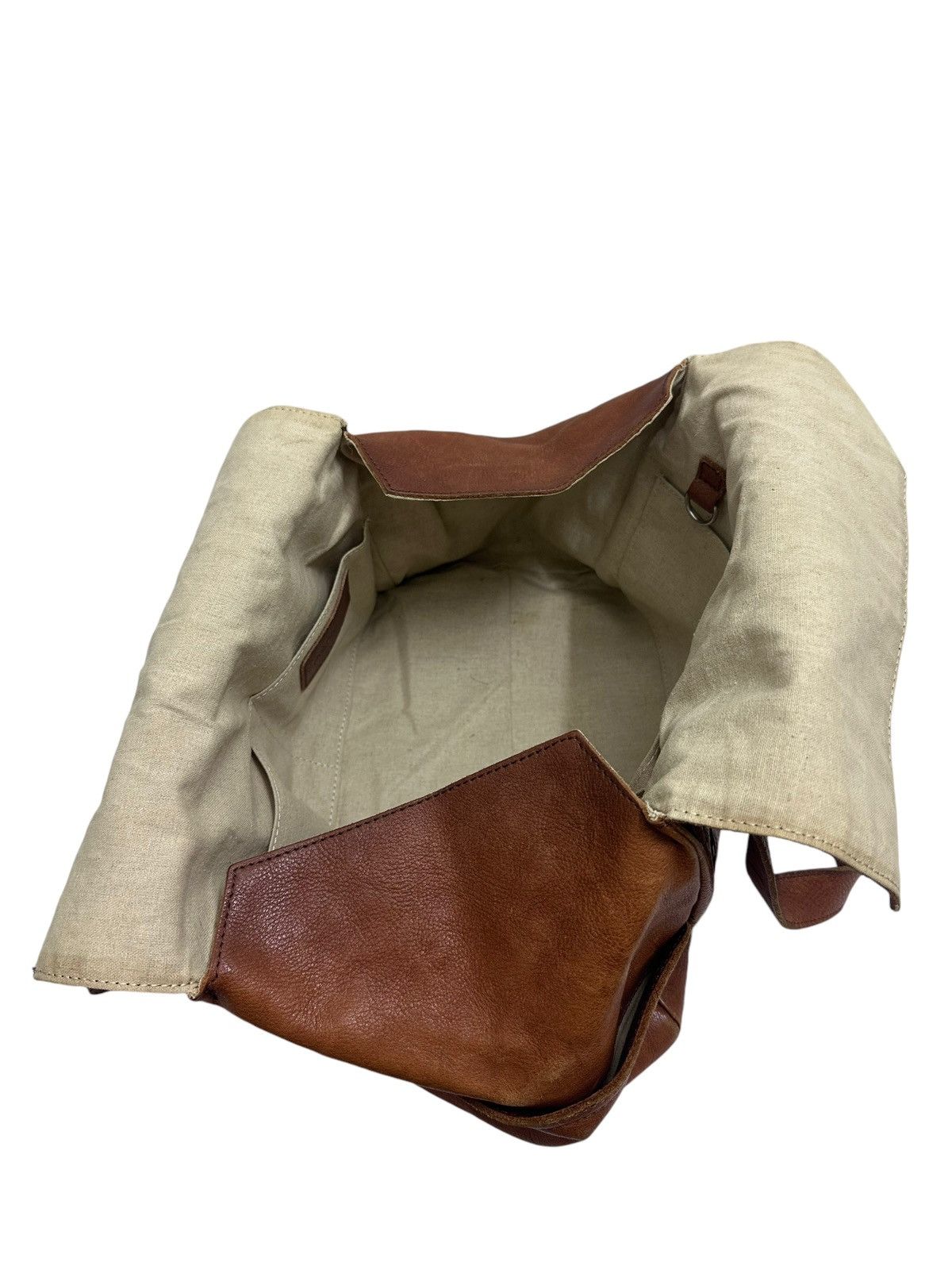 Issey Miyake Vintage Issey Miyake Plantation Leather Patina Handbag Size ONE SIZE - 8 Thumbnail