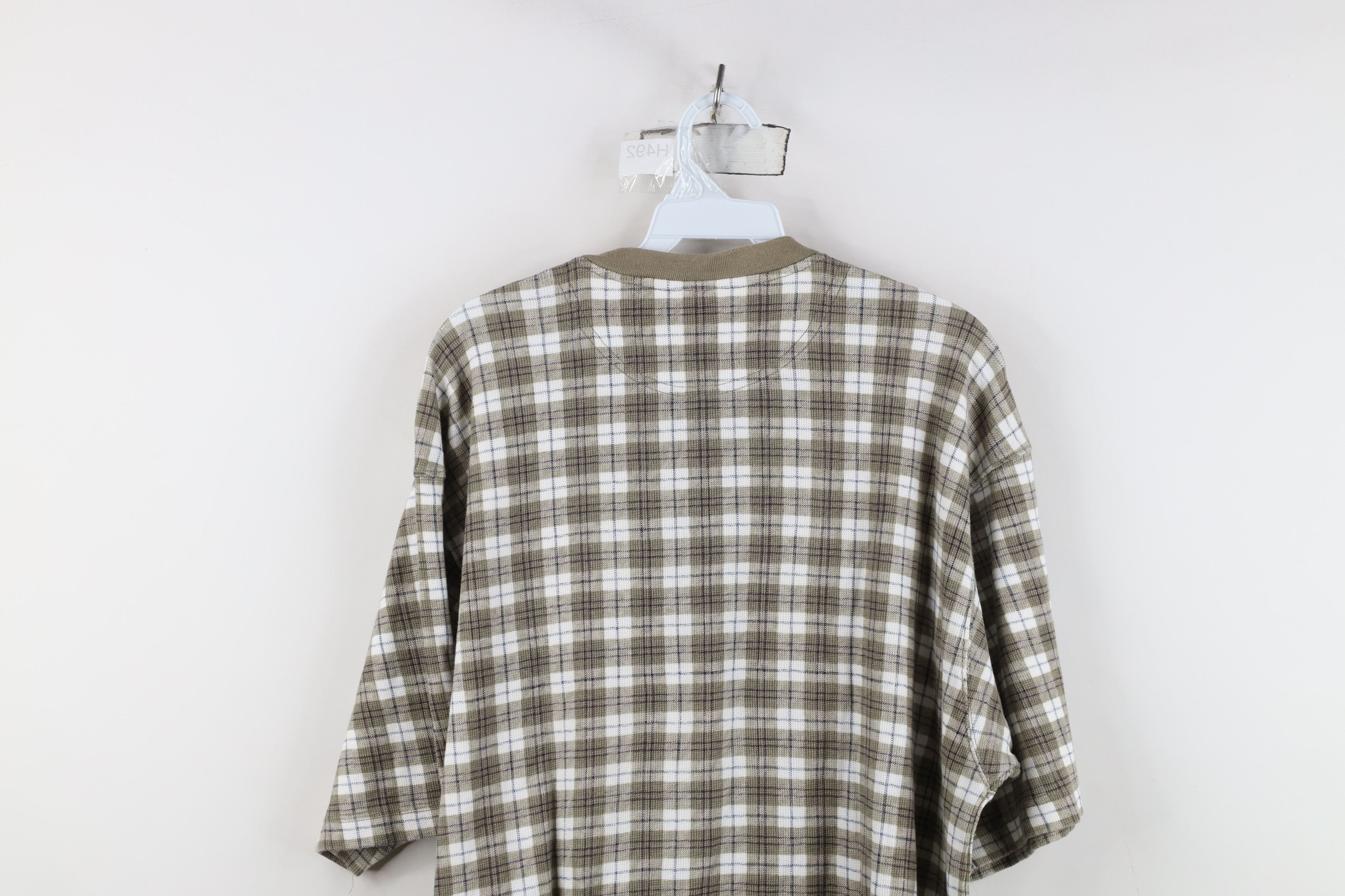 Vintage Vintage 90s Streetwear Thermal Knit Henley T-Shirt Plaid USA Size US M / EU 48-50 / 2 - 9 Thumbnail
