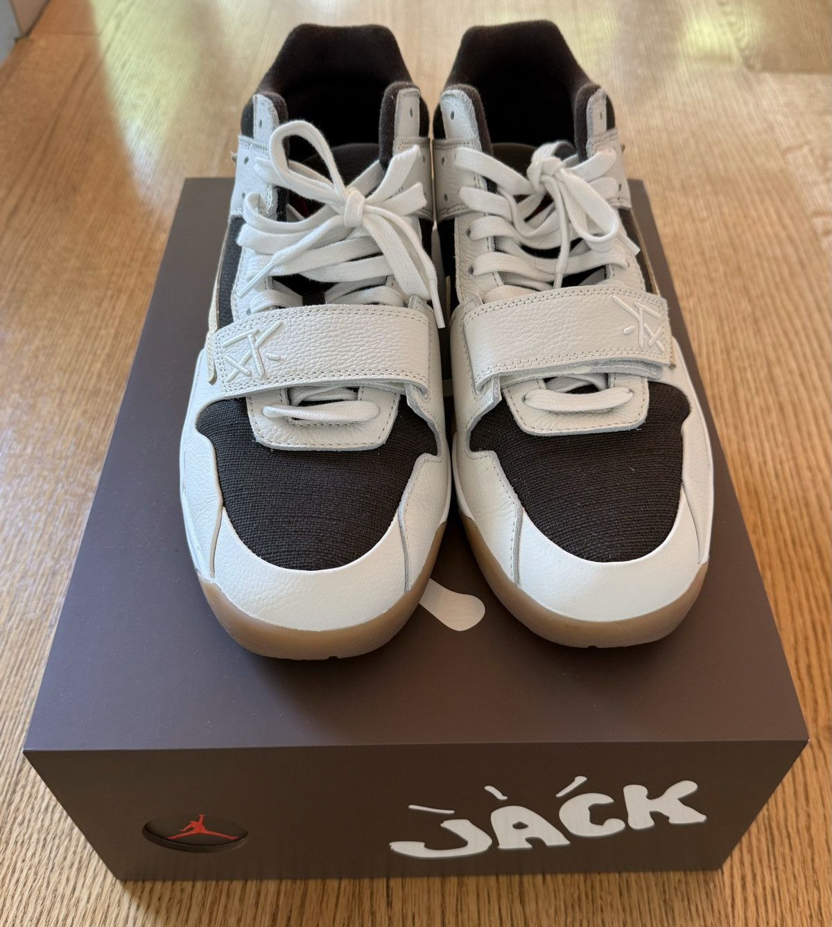 Jordan Brand × Nike × Travis Scott Jumpman Jack TR (mocha) size 13 Size US 13 / EU 46 - 2 Thumbnail