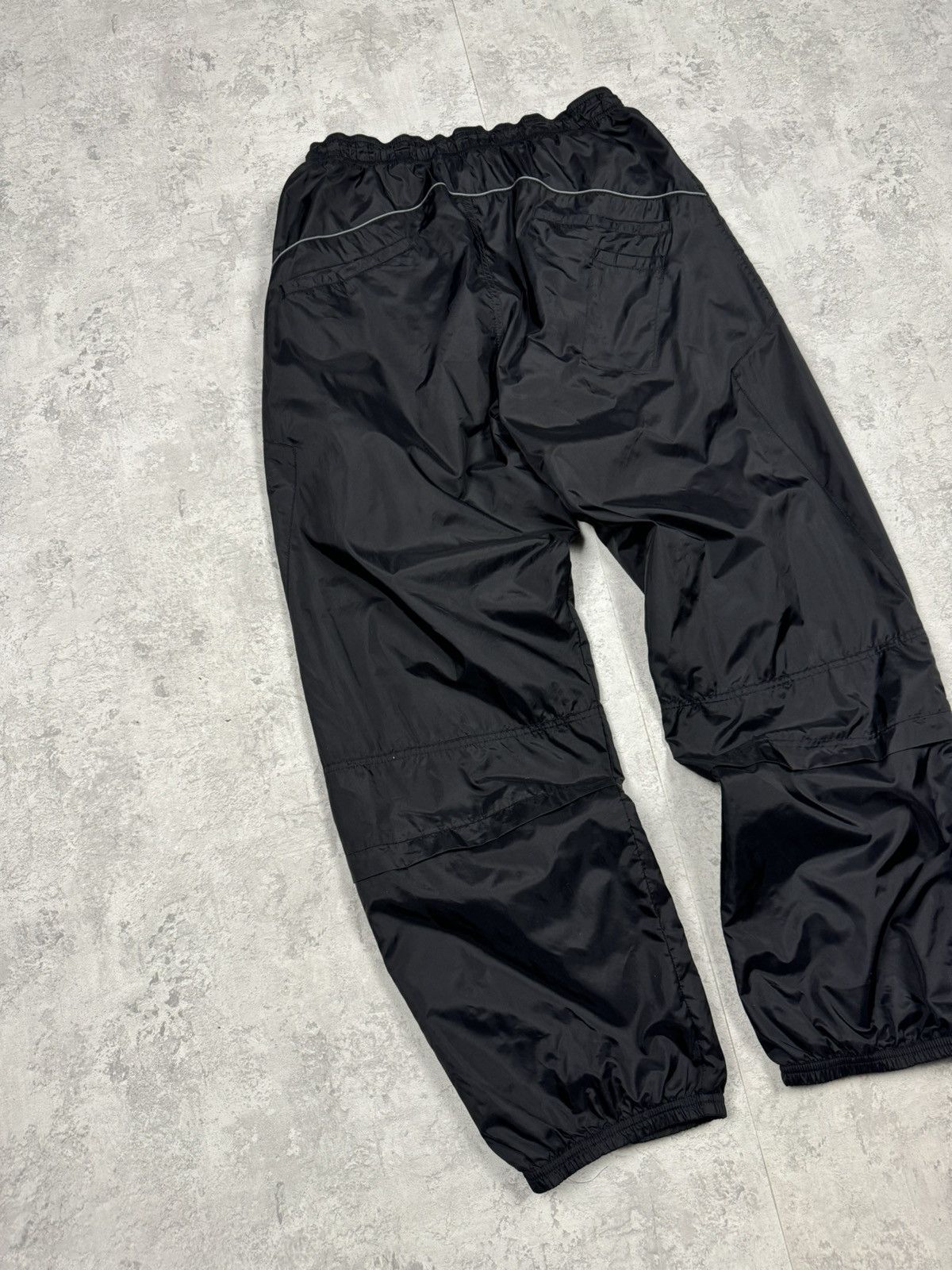 Nike Vintage Nike Y2K Streetwear Sportswear Track Pants Size L Size US 34 / EU 50 - 12 Thumbnail