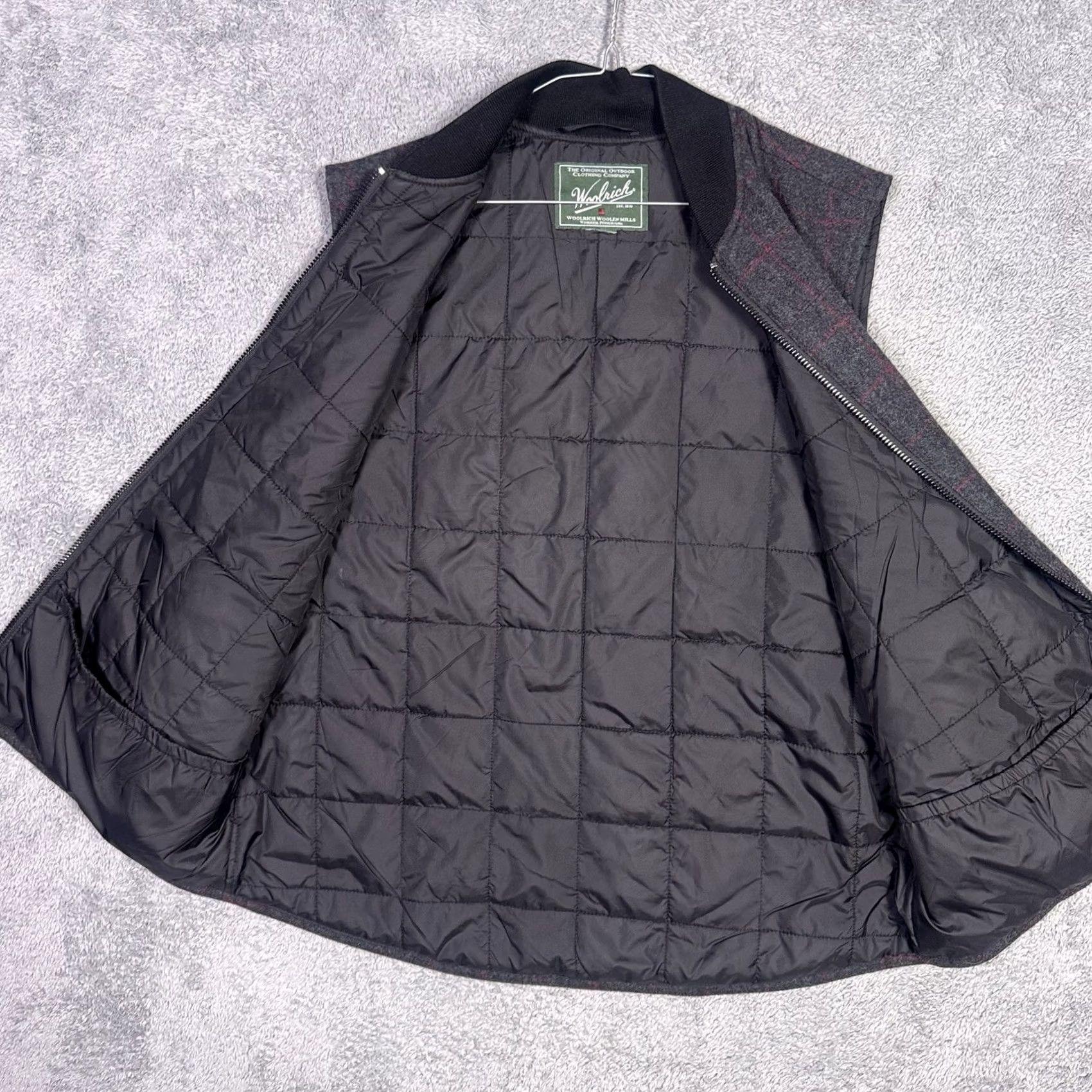 Vintage Woolrich Wool Vest Mens L Plaid Full Zip Quilted Outdoor Barn Chore Pockets Vest Size US L / EU 52-54 / 3 - 7 Thumbnail