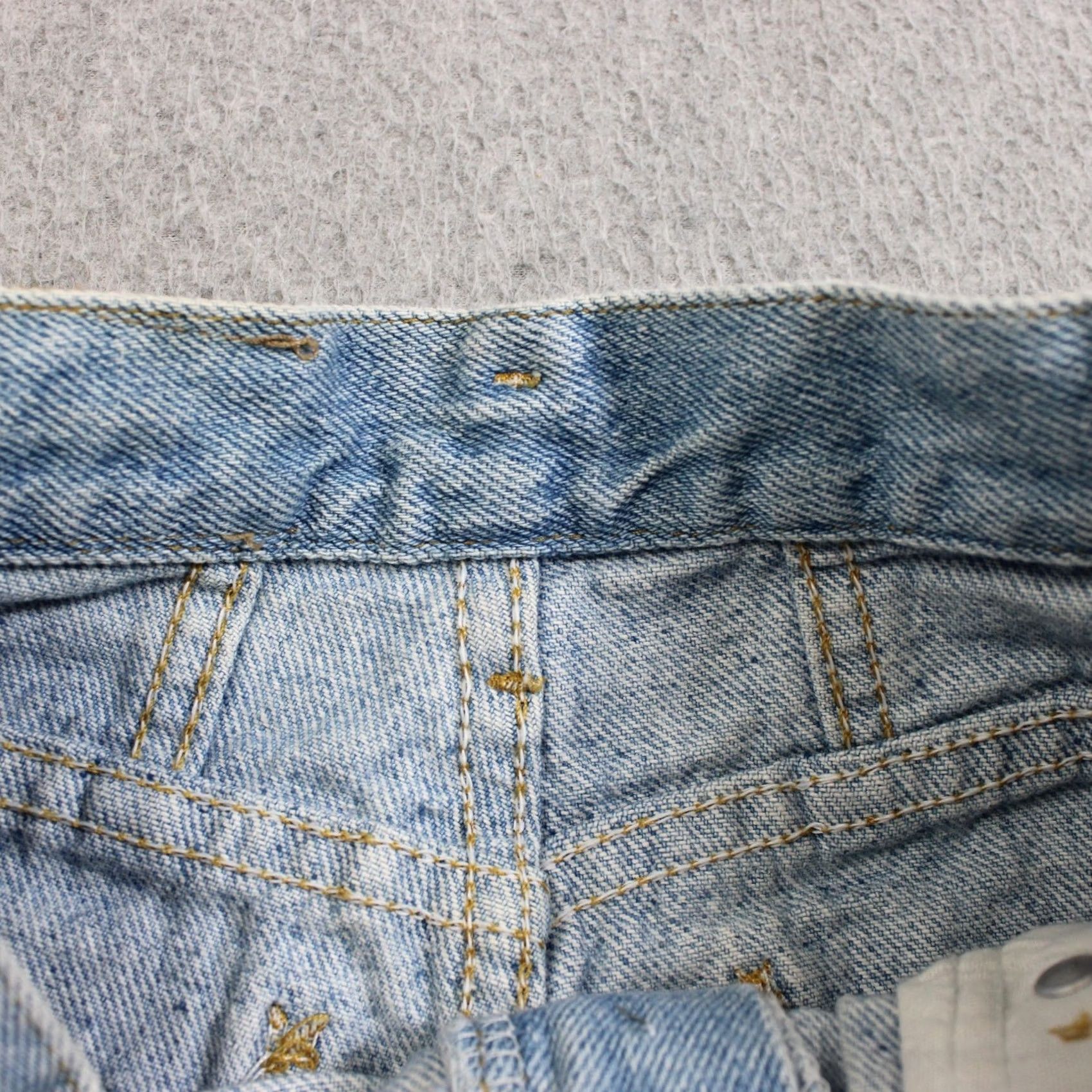 Vintage VINTAGE L.L.Bean Jeans Women 10 Blue Light Wash High Rise Mom Tapper 90s Made USA Size 32" / US 10 / IT 46 - 6 Thumbnail