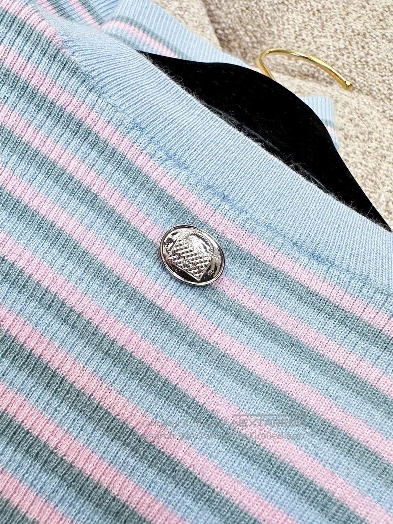 Chanel Chanel Striped portrait pattern short-sleeved knitwear Size XS / US 0-2 / IT 36-38 - 5 Thumbnail