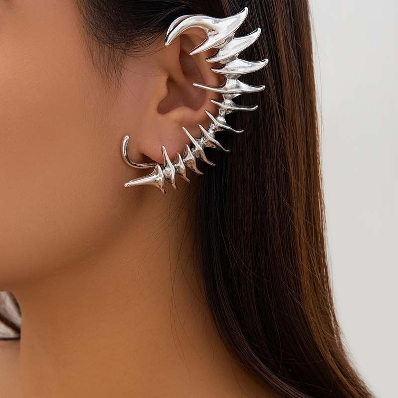Designer × Jewelry Gothic Skeleton Spike Ear Clip Size ONE SIZE - 1 Thumbnail