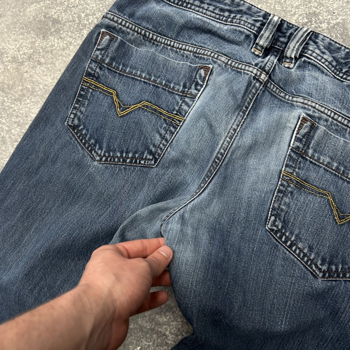 Diesel Vintage Diesel Indistry Basic Blue denim 2000’s jeans Size US 34 / EU 50 - 6 Thumbnail