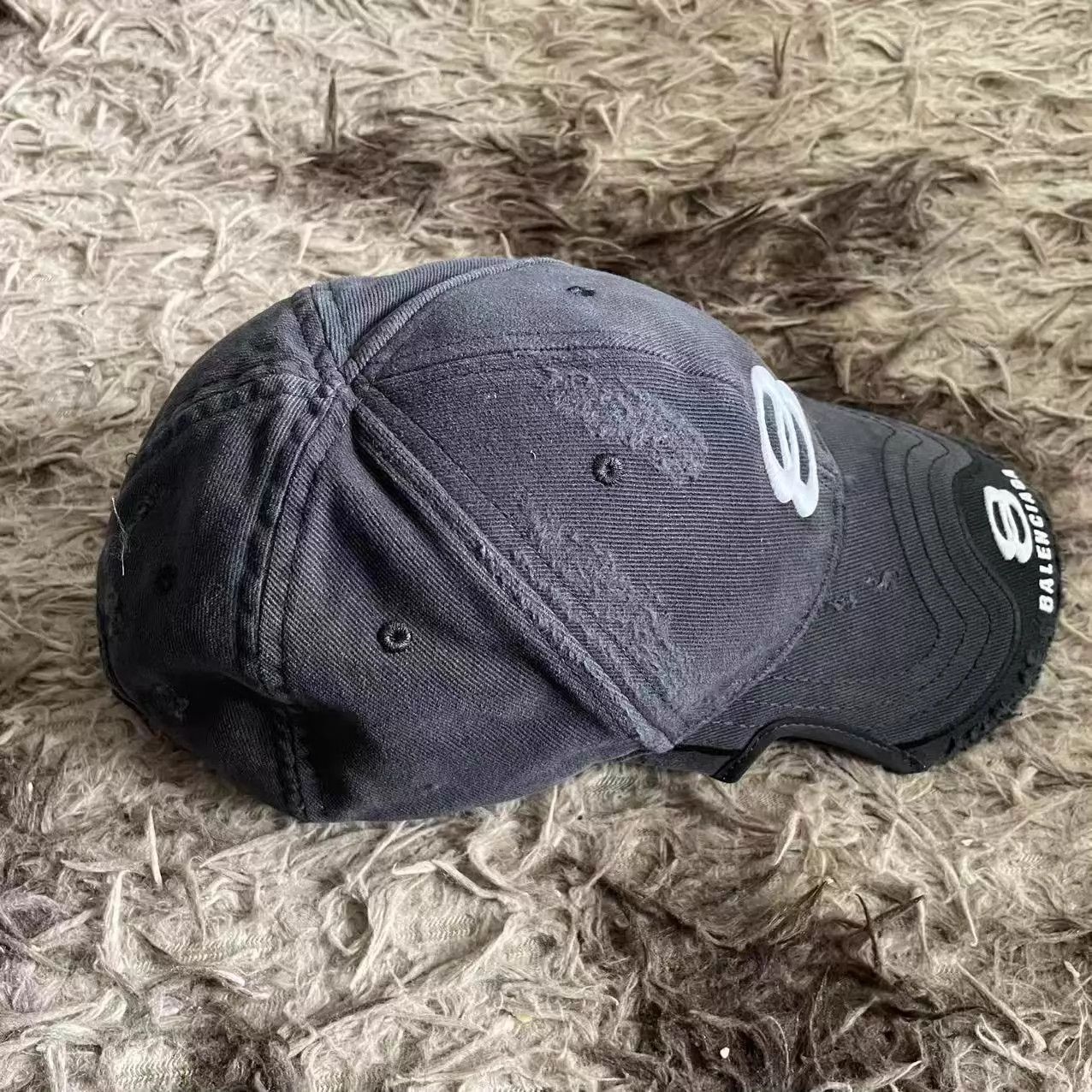 Balenciaga Balenciaga 25SS Distressed Paneled Baseball Cap L New Size ONE SIZE - 2 Thumbnail