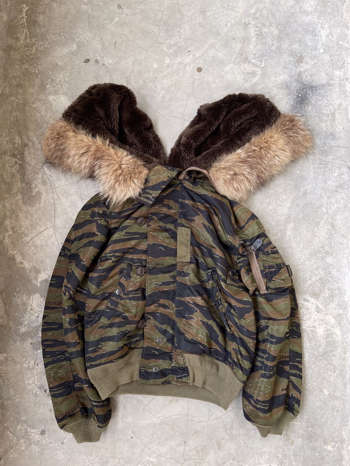 Hysteric Glamour Rare 90s Hysteric Glamour Alpha Ma-1 Raccon Fur Hooded Size US L / EU 52-54 / 3 - 12 Thumbnail