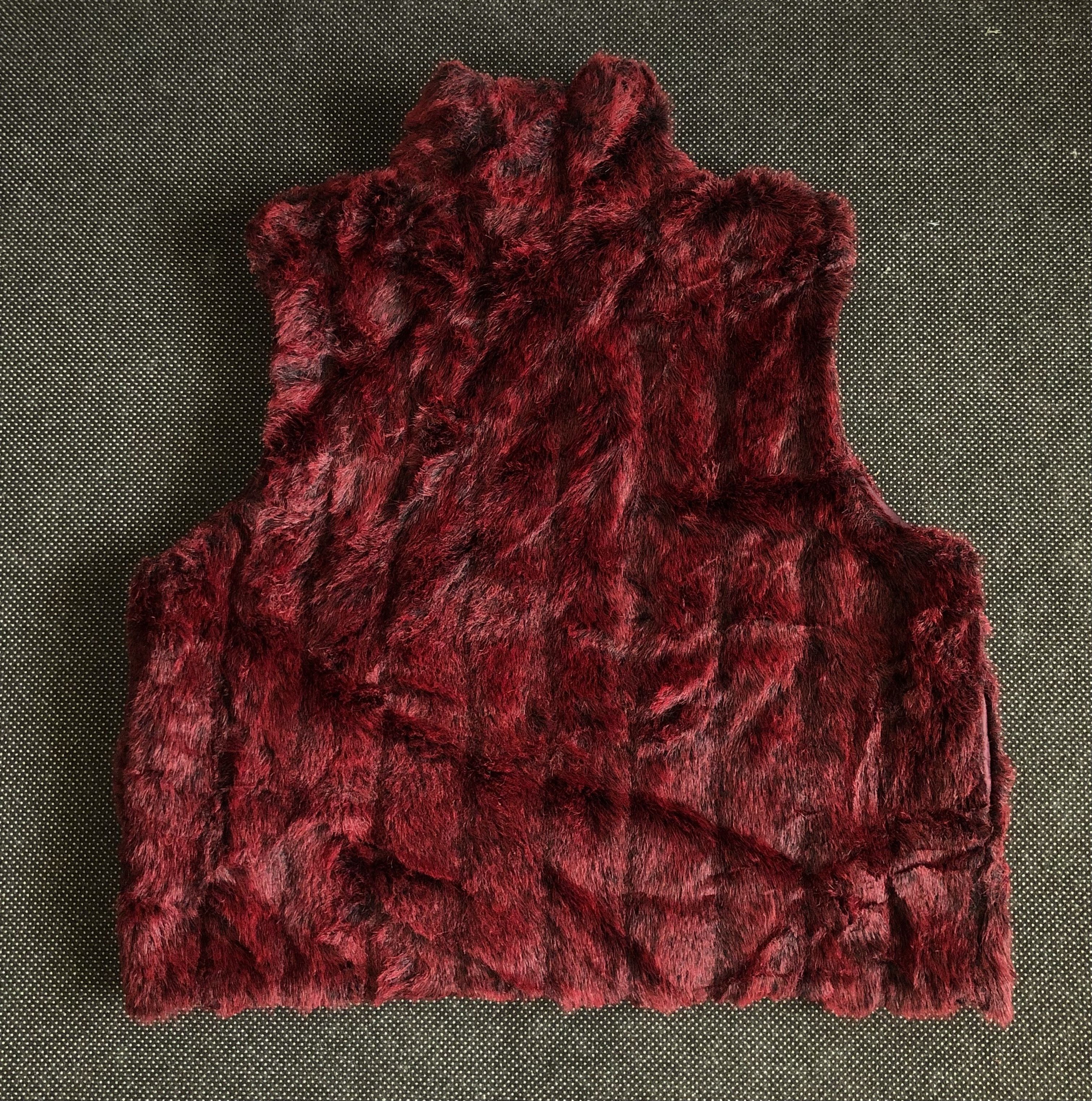 Japanese Brand VINTAGE CUSTOM UNBRAND JAPAN FAUX FUR RED VELVET ZIP VEST Size M / US 6-8 / IT 42-44 - 2 Thumbnail