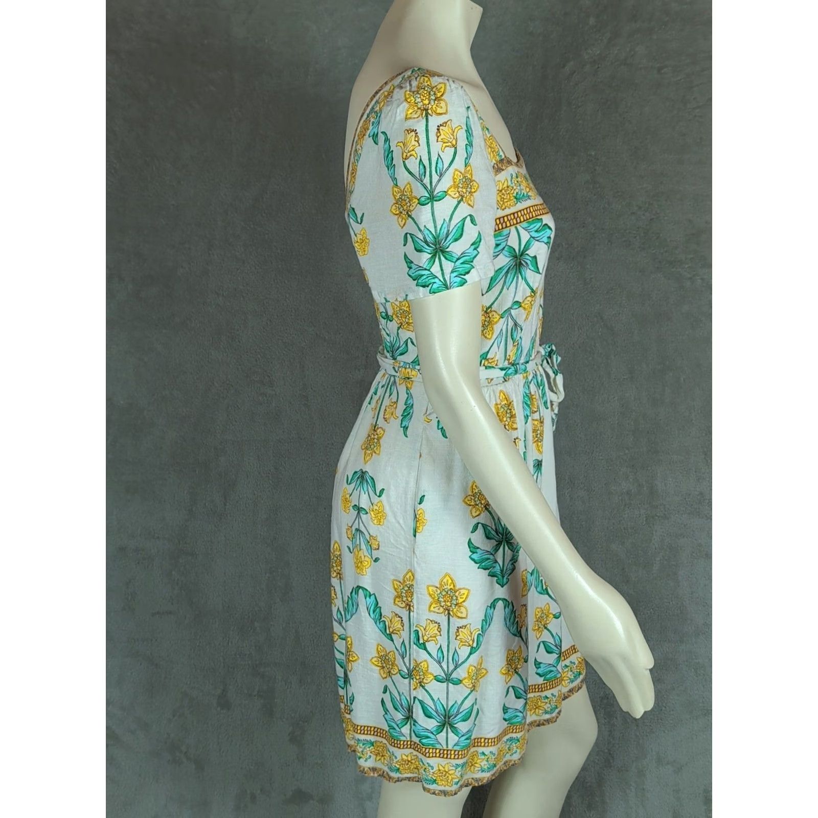Vintage Draper James RSVP Mini Dress Yellow Floral Smocked Linen Rayon Square Neck Sz M Dress Size M / US 6-8 / IT 42-44 - 4 Thumbnail