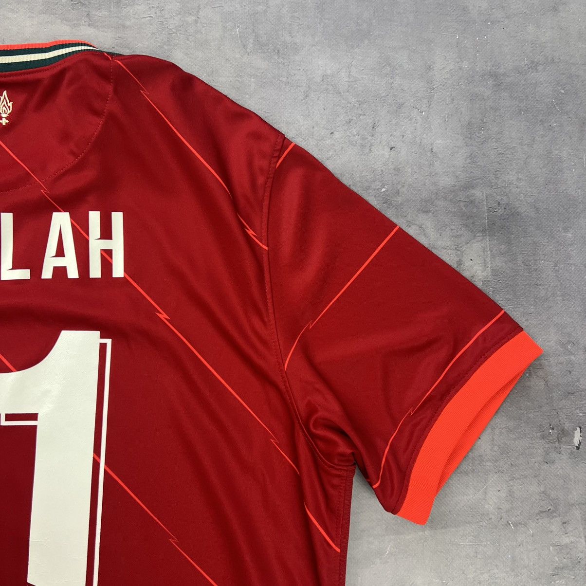 Nike Rare! Salah 11 Nike Liverpool Soccer Jersey Shirt Size US XL / EU 56 / 4 - 18 Thumbnail