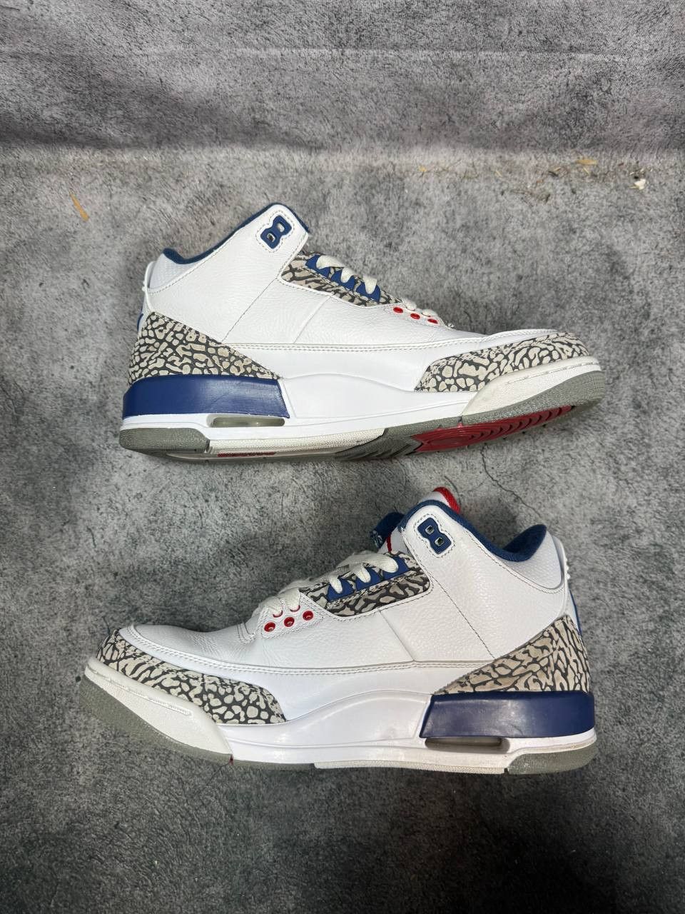 Jordan Brand Size 8.5 | Jordan 3 True Blue With Box | Pre-Owned Size US 8.5 / EU 41-42 - 8 Thumbnail