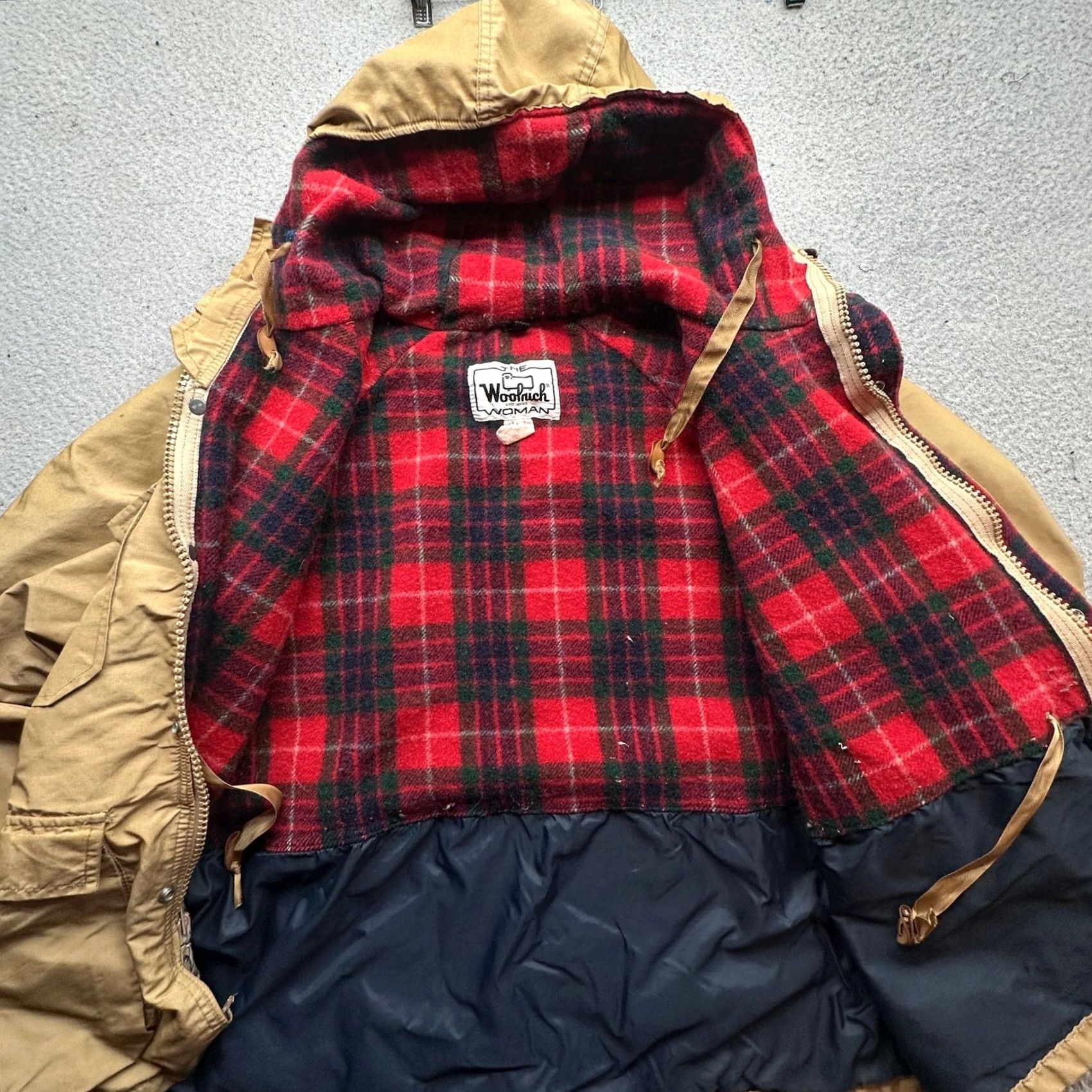 Vintage VINTAGE Woolrich Parka Hooded Jacket Womens Large Wool Lined Brown Plaid Field Coat Coat? Size L / US 10 / IT 46 - 2 Thumbnail