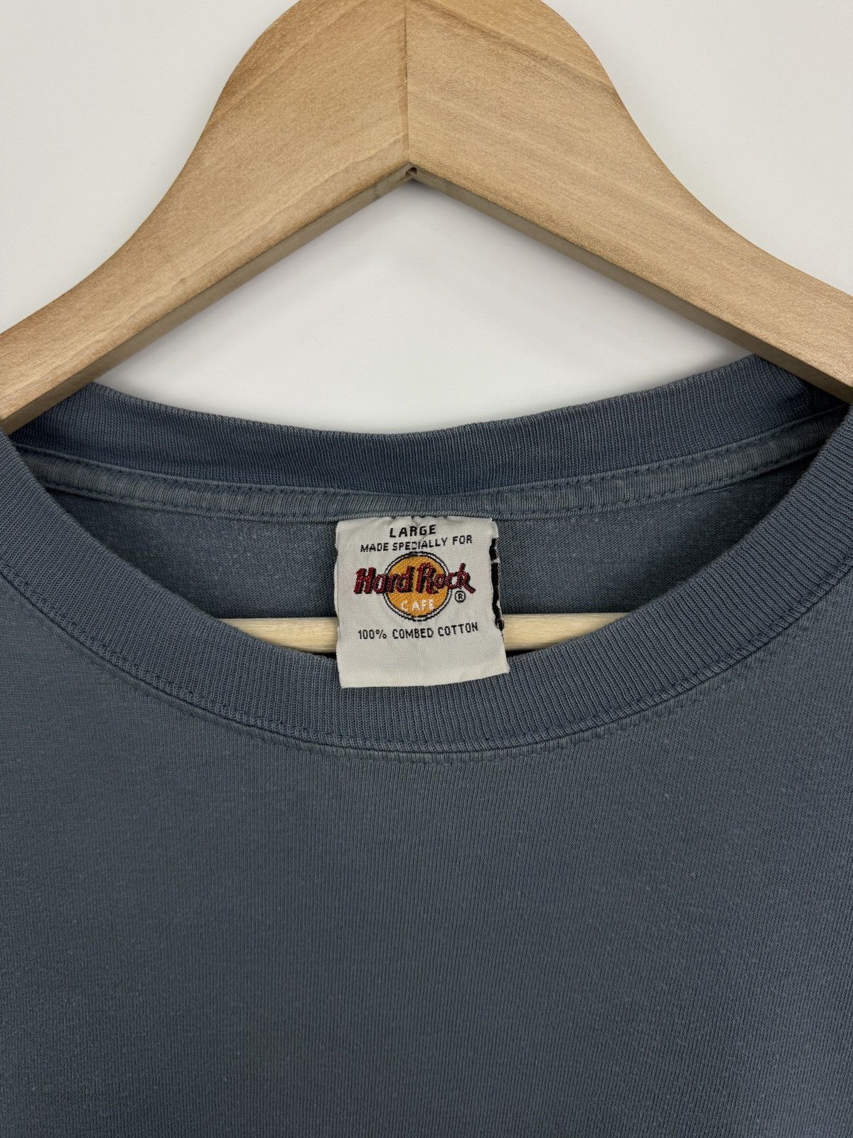 Hard Rock Cafe 🇪🇸 Vintage 90s Hard Rock Cafe Barcelona Spain T-Shirt Dragon Size US L / EU 52-54 / 3 - 9 Thumbnail