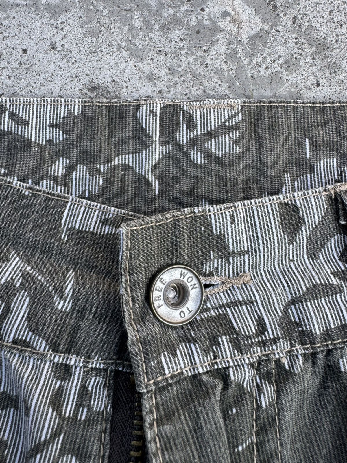 Japanese Brand Vintage Japanese Brand abstract crazy pattern pants Size US 32 / EU 48 - 4 Thumbnail
