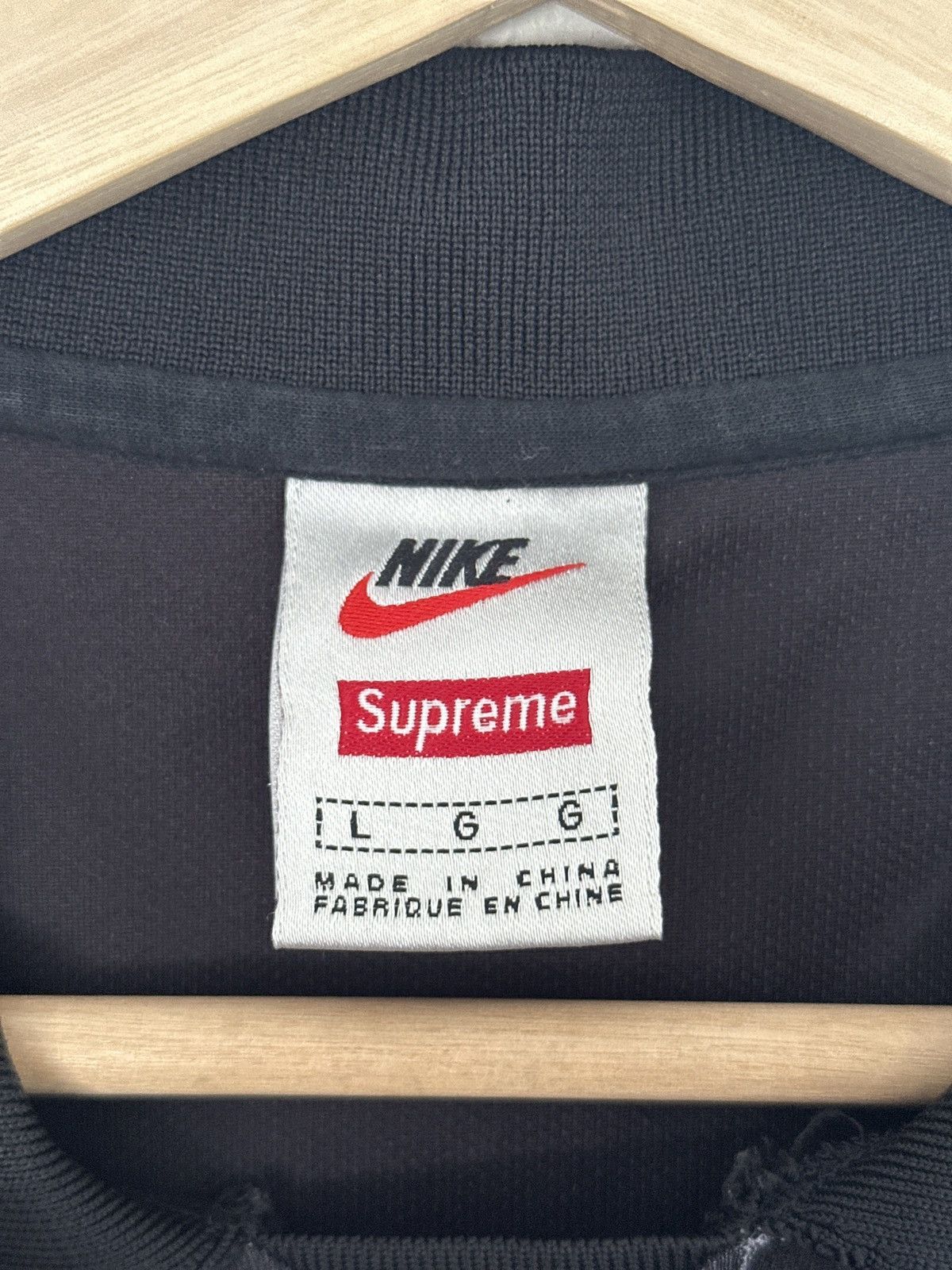 Nike × Supreme Supreme Nike Jewel Stripe Soccer Jersey Size US L / EU 52-54 / 3 - 3 Thumbnail