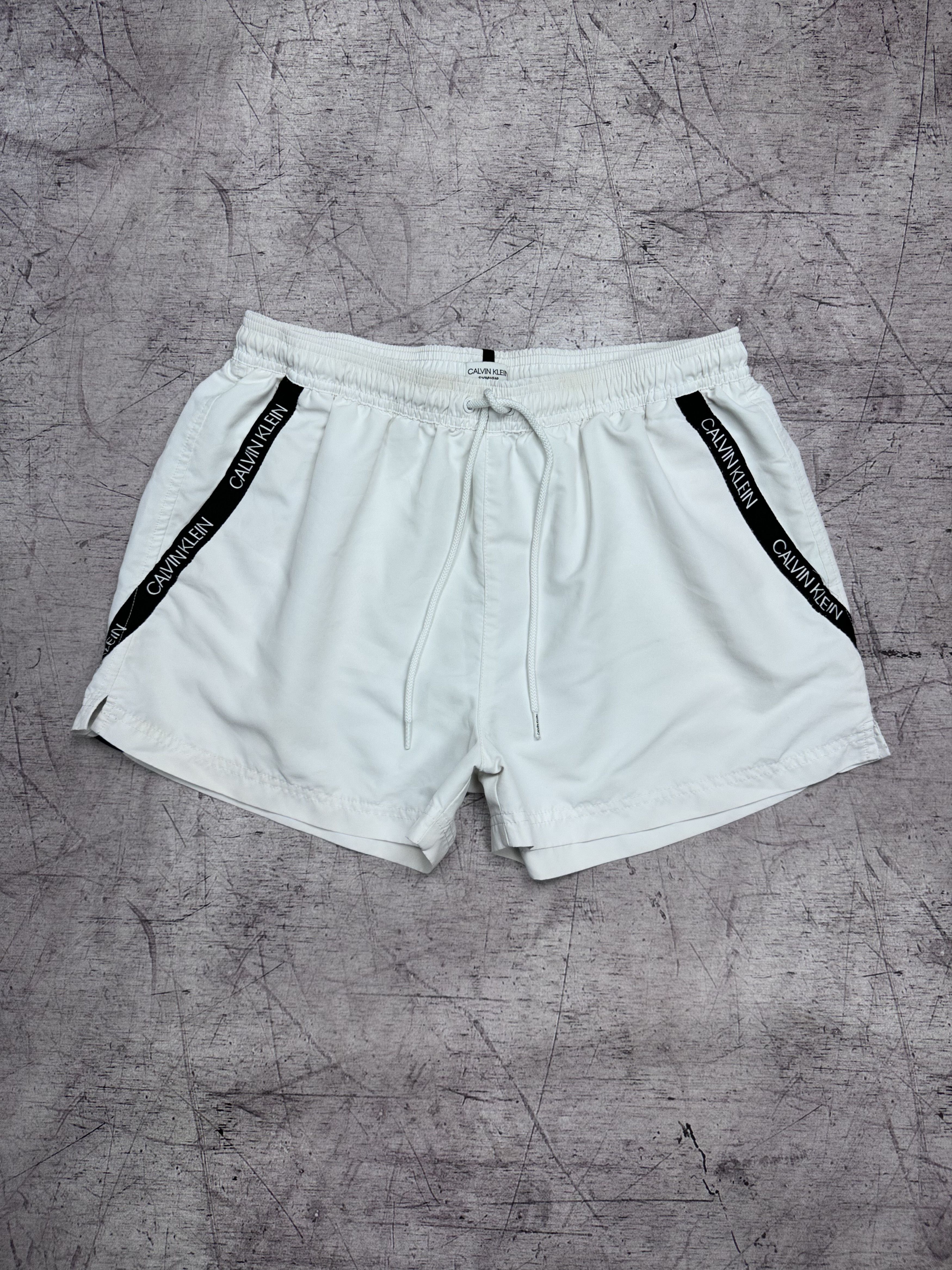 Calvin Klein Calvin Klein Swimwear Mens Nylon Shorts Size US 34 / EU 50 - 1 Thumbnail