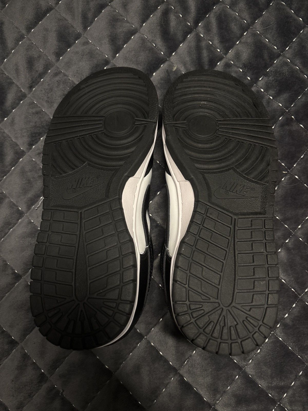 Nike NIKE DUNK LOW “BLACK and WHITE” AKA “PANDA” Size US 8.5 / IT 38.5 - 5 Thumbnail
