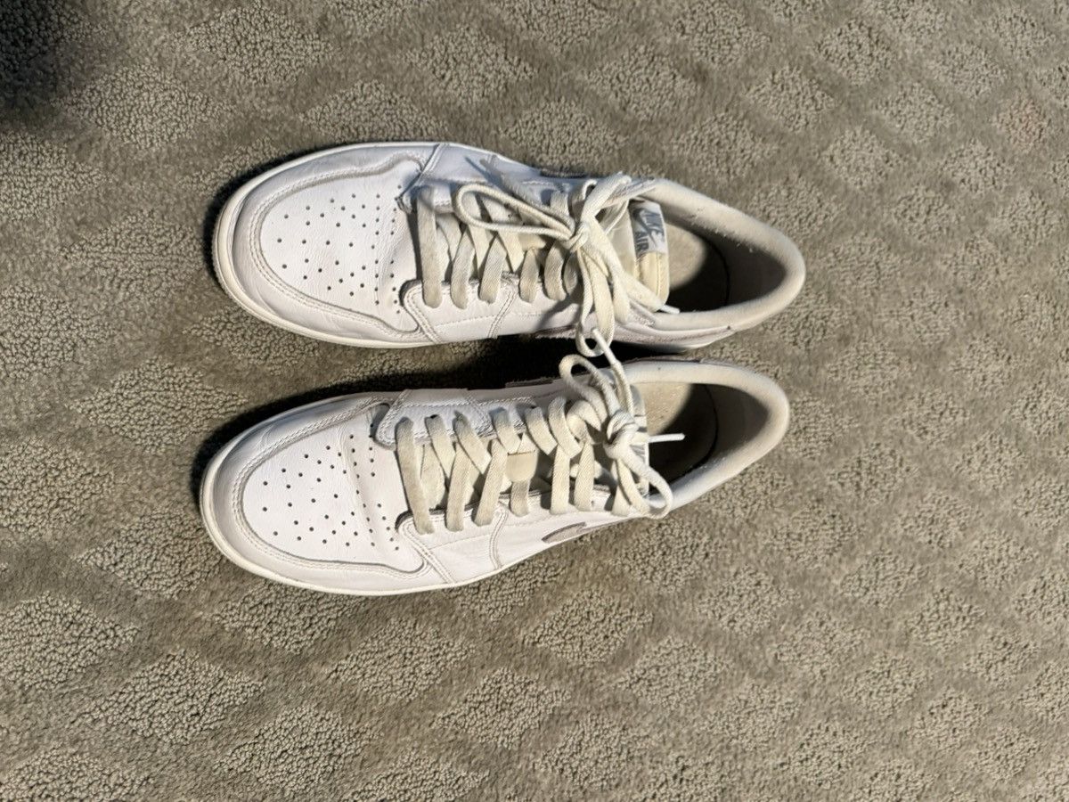 Jordan Brand × Nike AIR JORDAN 1 LOW NEURAL GREY 21 Size US 11.5 / EU 44-45 - 6 Thumbnail
