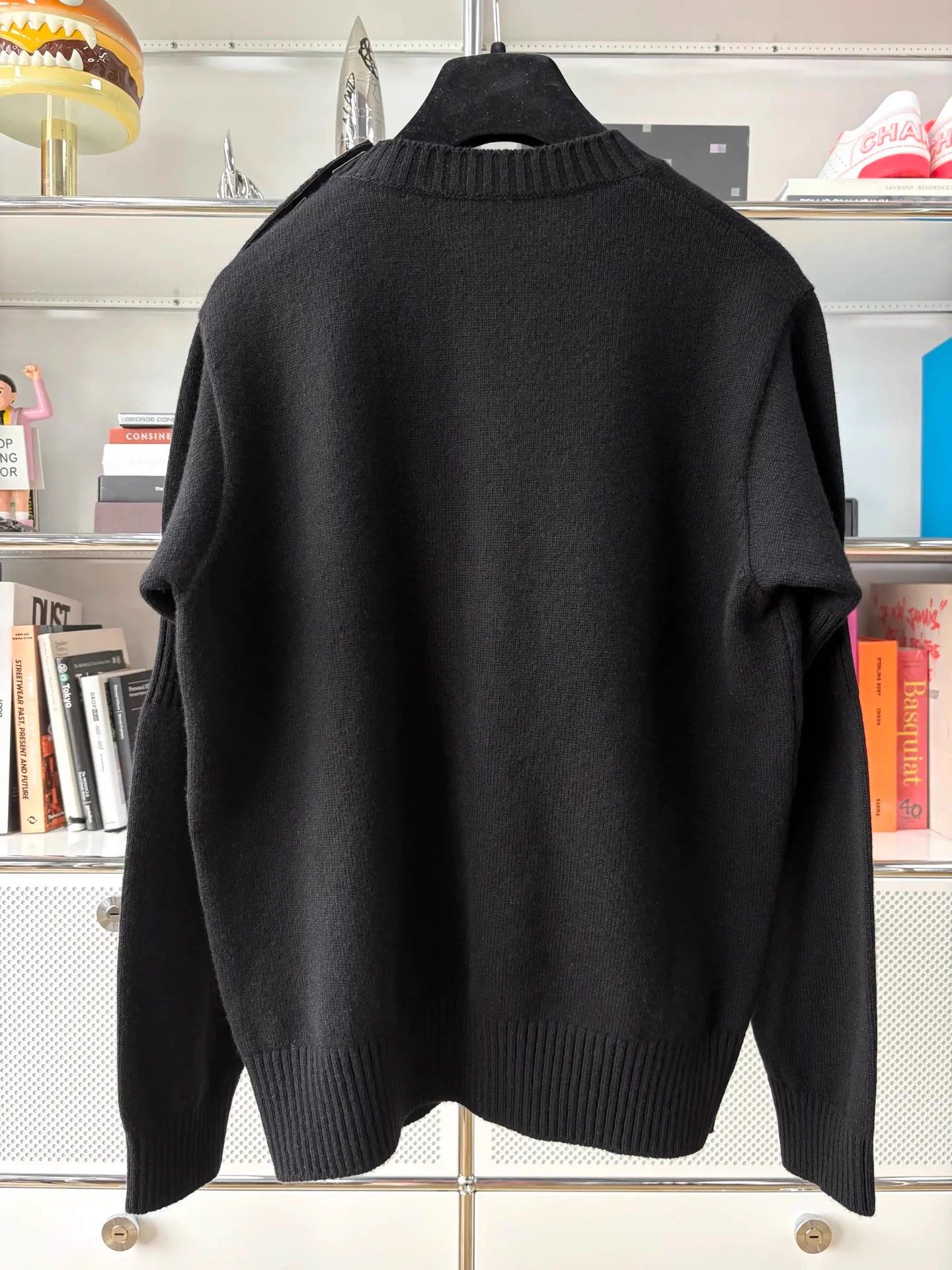 Chanel Chanel 24B Black Double C Crewneck Cashmere Knit Sweater 34 Size XS / US 0-2 / IT 36-38 - 3 Thumbnail