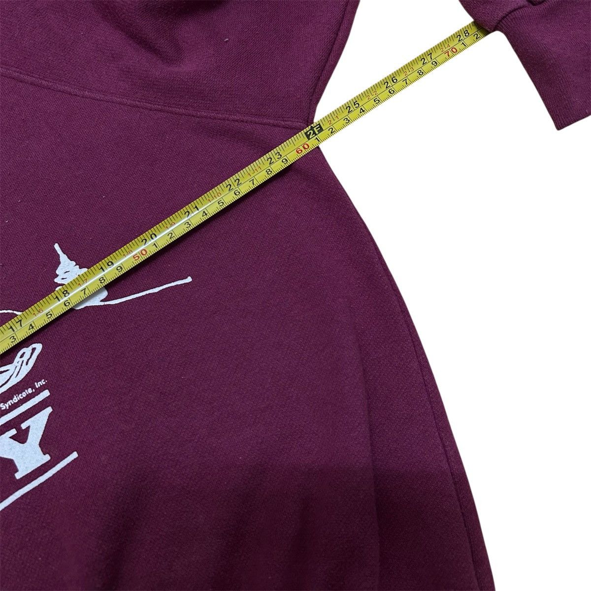 Vintage Vintage 90's Peanuts Skiing Snoopy Crewneck Sweatshirt Size US L / EU 52-54 / 3 - 7 Thumbnail