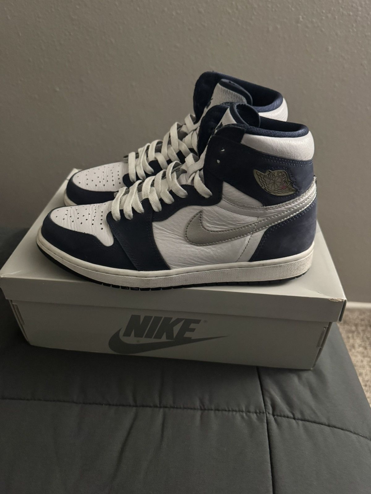 Jordan Brand Air Jordan 1 Retro High CO.JP - Midnight Navy Size US 10 / EU 43 - 2 Thumbnail
