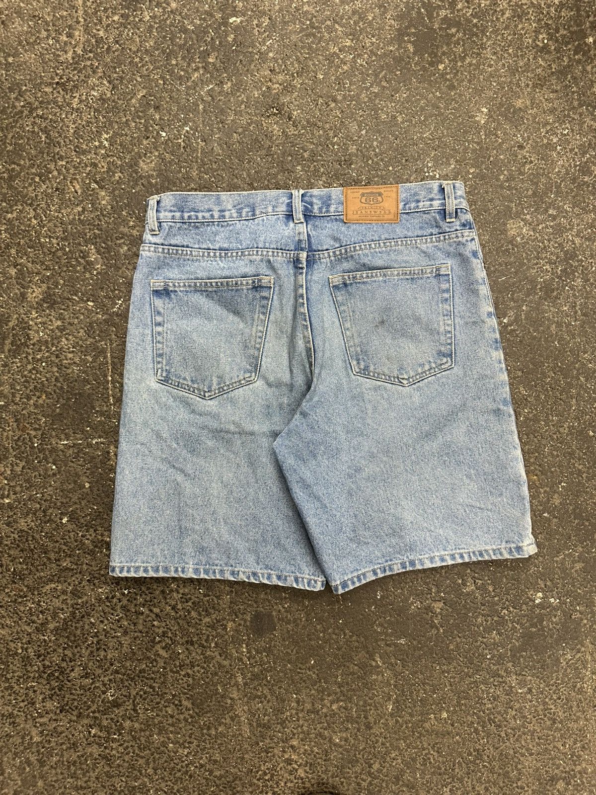 Vintage Y2K Route 66 baggy jorts Size US 34 / EU 50 - 1 Thumbnail