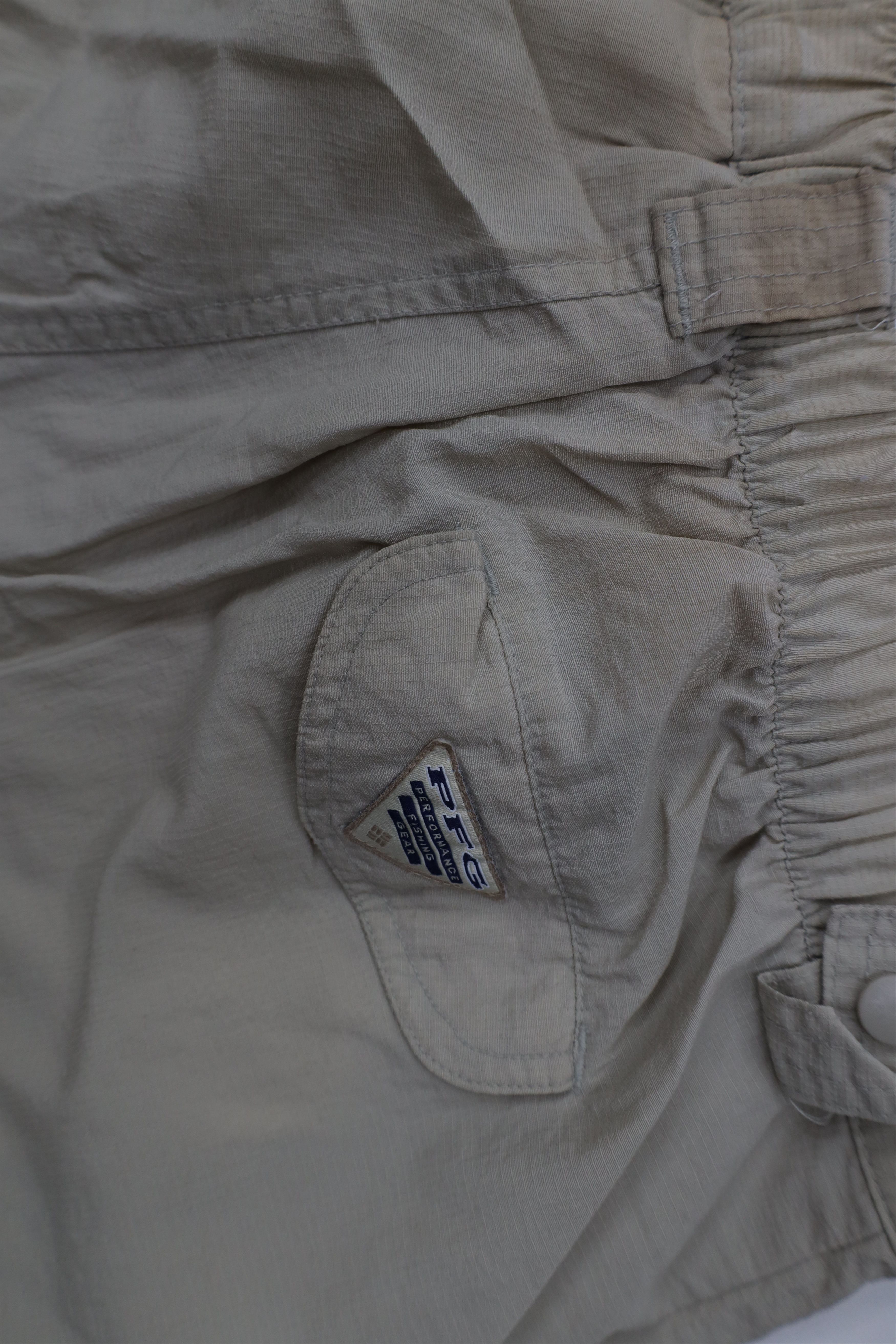 Columbia Vintage Columbia Wide Leg Convertible Cargo Pants Size US 38 / EU 54 - 14 Thumbnail