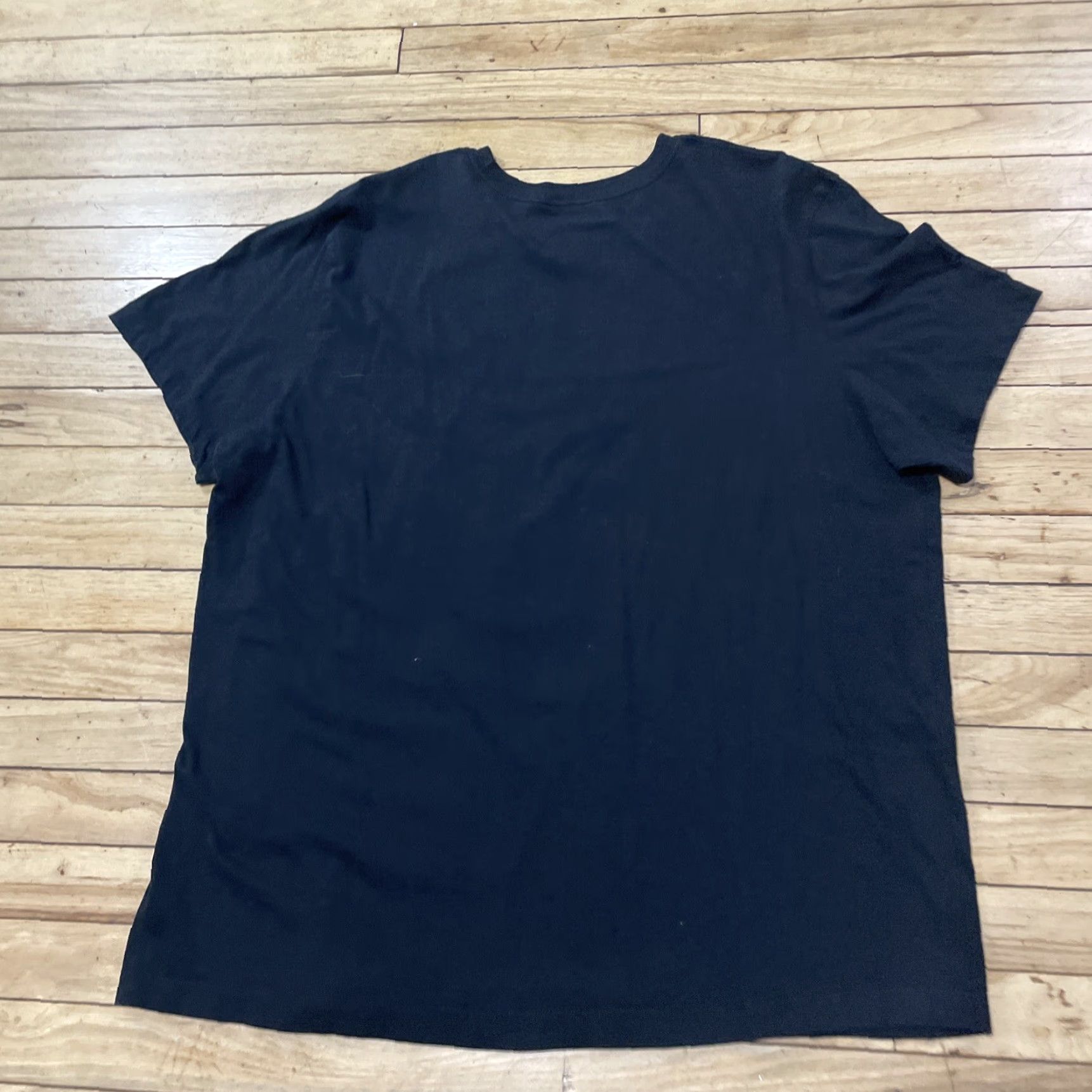 Nike Nike The Nike Tee Mens 2XL Black Just Do It Gym Workout Run Active Knit Crew T-Shirt Nike Logo 90s Sports Long Tail Size US XXL / EU 58 / 5 - 2 Thumbnail