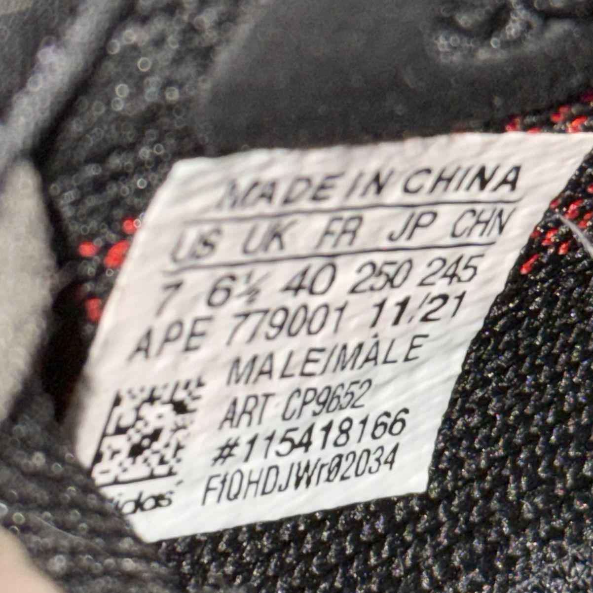 Yeezy Yeezy 350 V2 BRED Size US 7 / EU 40 - 9 Thumbnail
