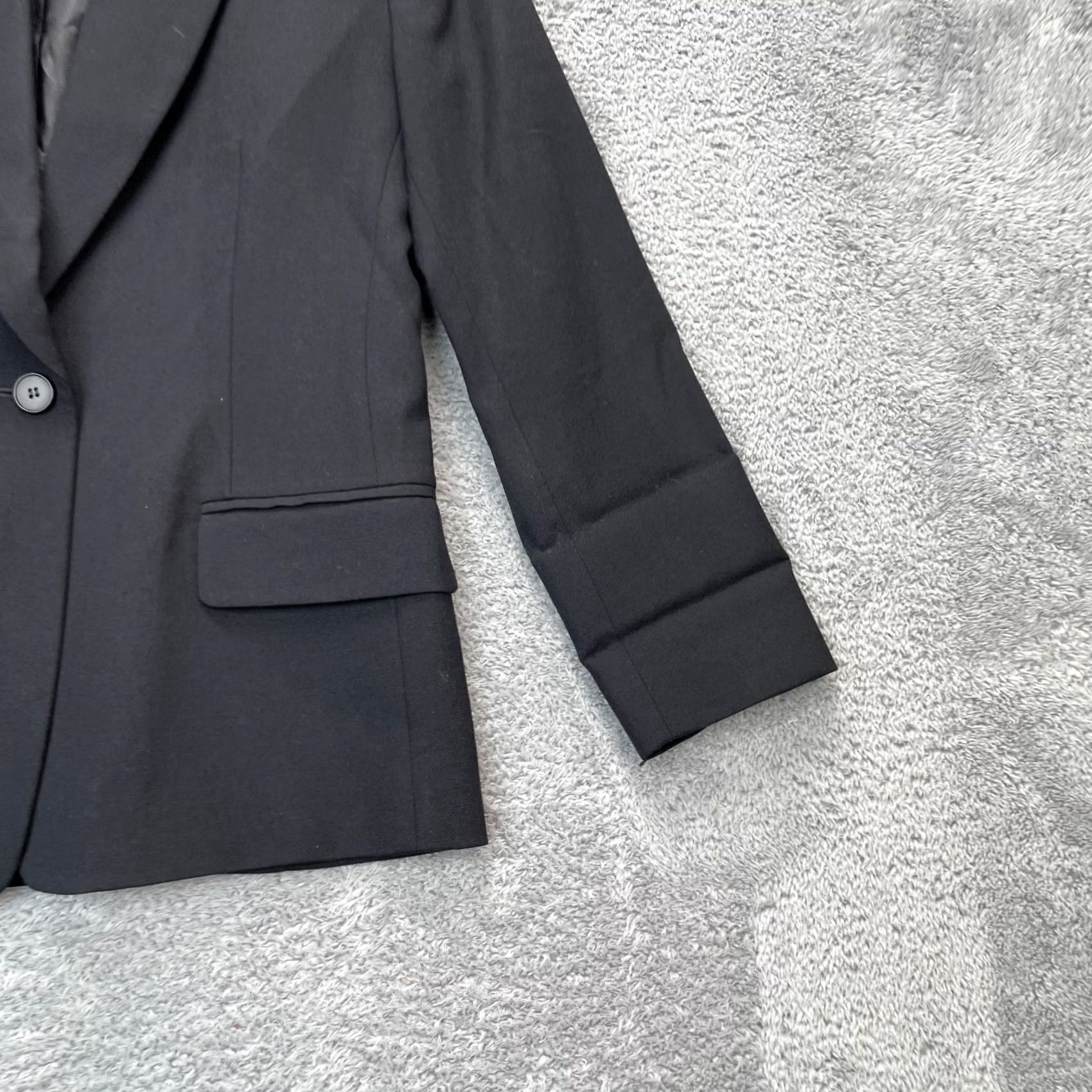 Pendleton VINTAGE Pendleton Blazer Jacket Womens 4 Petite Black Wool Lined Single-Breasted Notch Lapel 3-Button Chest 36in Short Front Button One-Button Size S / US 4 / IT 40 - 5 Thumbnail