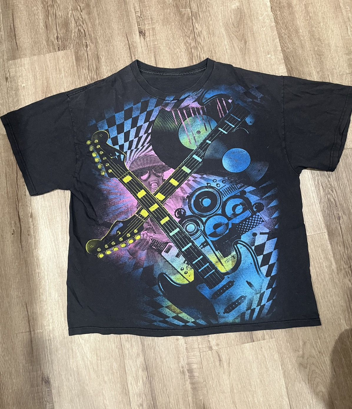 Vintage Vintage Black Y2K Guitar Graphic Tee Size US M / EU 48-50 / 2 - 1 Thumbnail