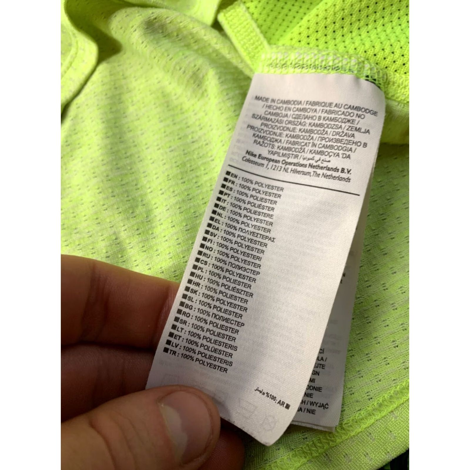 Nike Nike Running Miler Shirt Mens XS S Neon 2017 Dri-FIT Training Jersey T-Shirt Short Sleeve Nike Brand Regular Fit Crew Neck Size US S / EU 44-46 / 1 - 6 Thumbnail