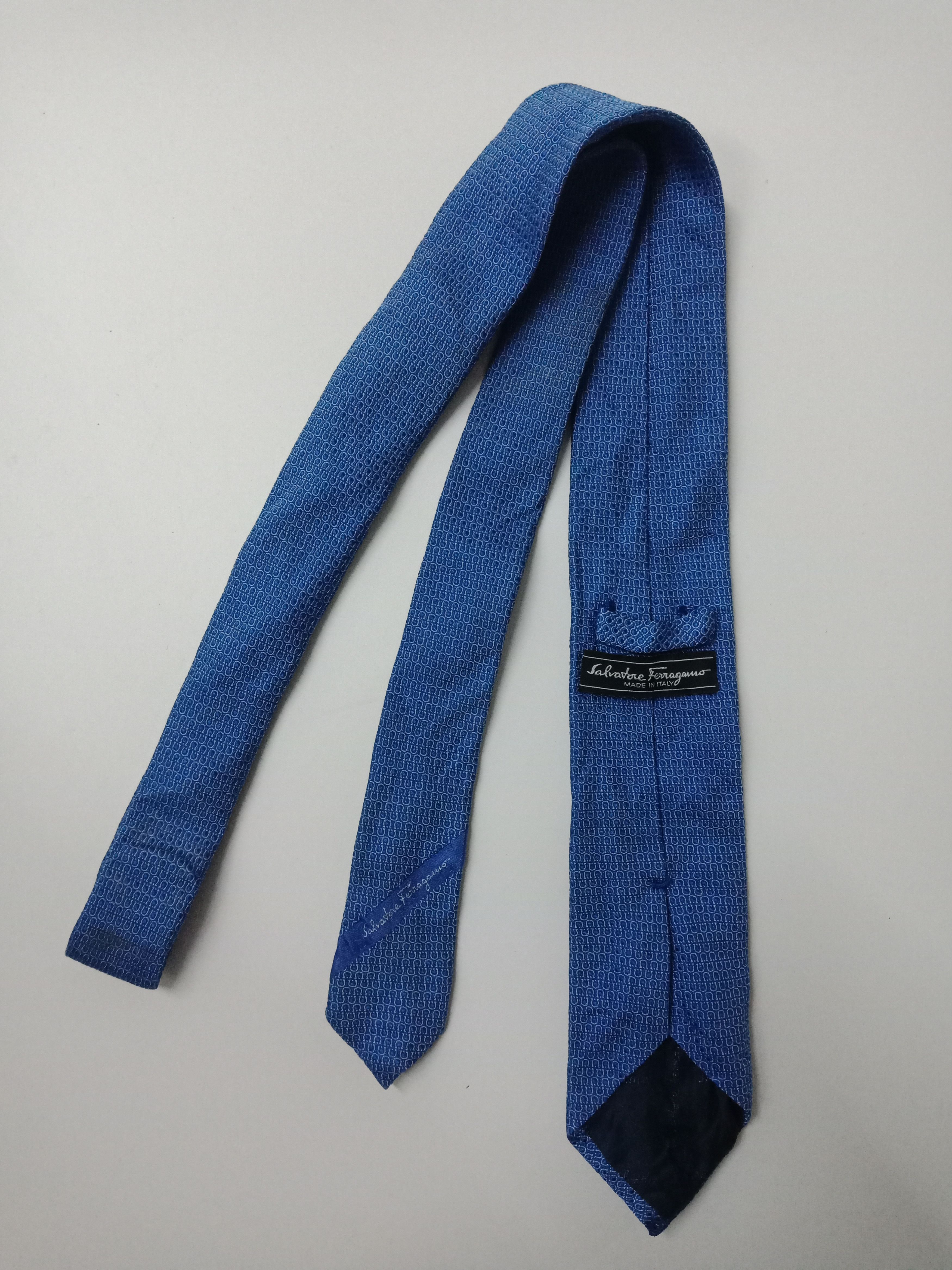 Salvatore Ferragamo Salvatore Ferragamo Silk #D Size ONE SIZE - 1 Thumbnail