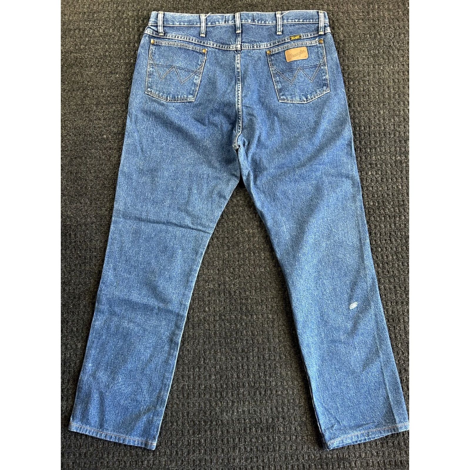 Wrangler VINTAGE Wrangler Jeans Mens George Strait Cowboy Cut Collection 40 x 36 Blue Denim 5-Pocket Wrangler Cowboy Cut Mens Jeans Size US 40 / EU 56 - 2 Thumbnail