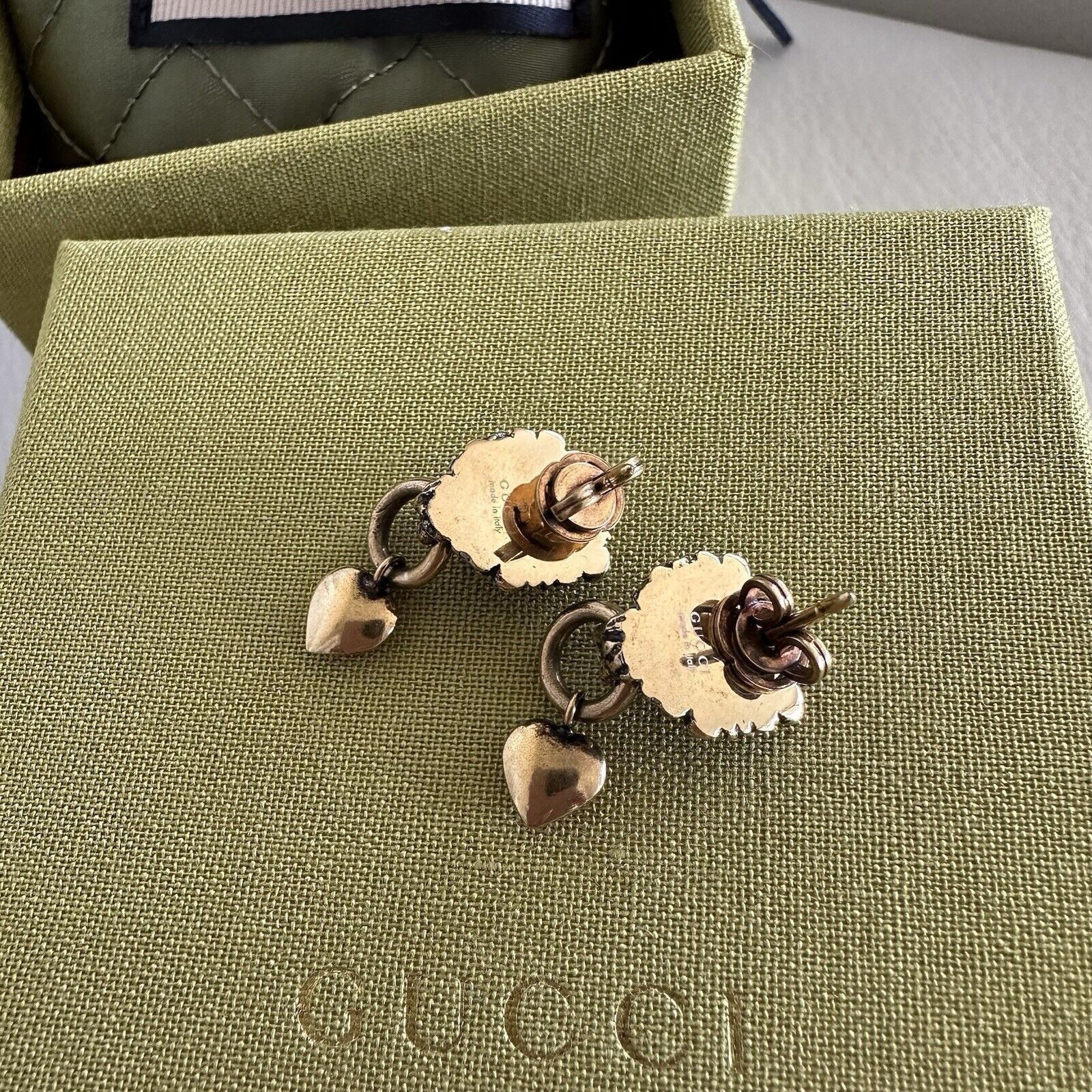 Gucci NEW GUCCI LION HEAD AND HEART EARRINGS GOLD TONE METAL Size ONE SIZE - 8 Thumbnail
