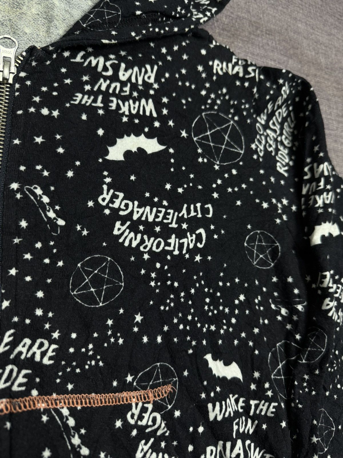 Japanese Brand RNA SWEET PRINT HOODIE Size US M / EU 48-50 / 2 - 5 Thumbnail