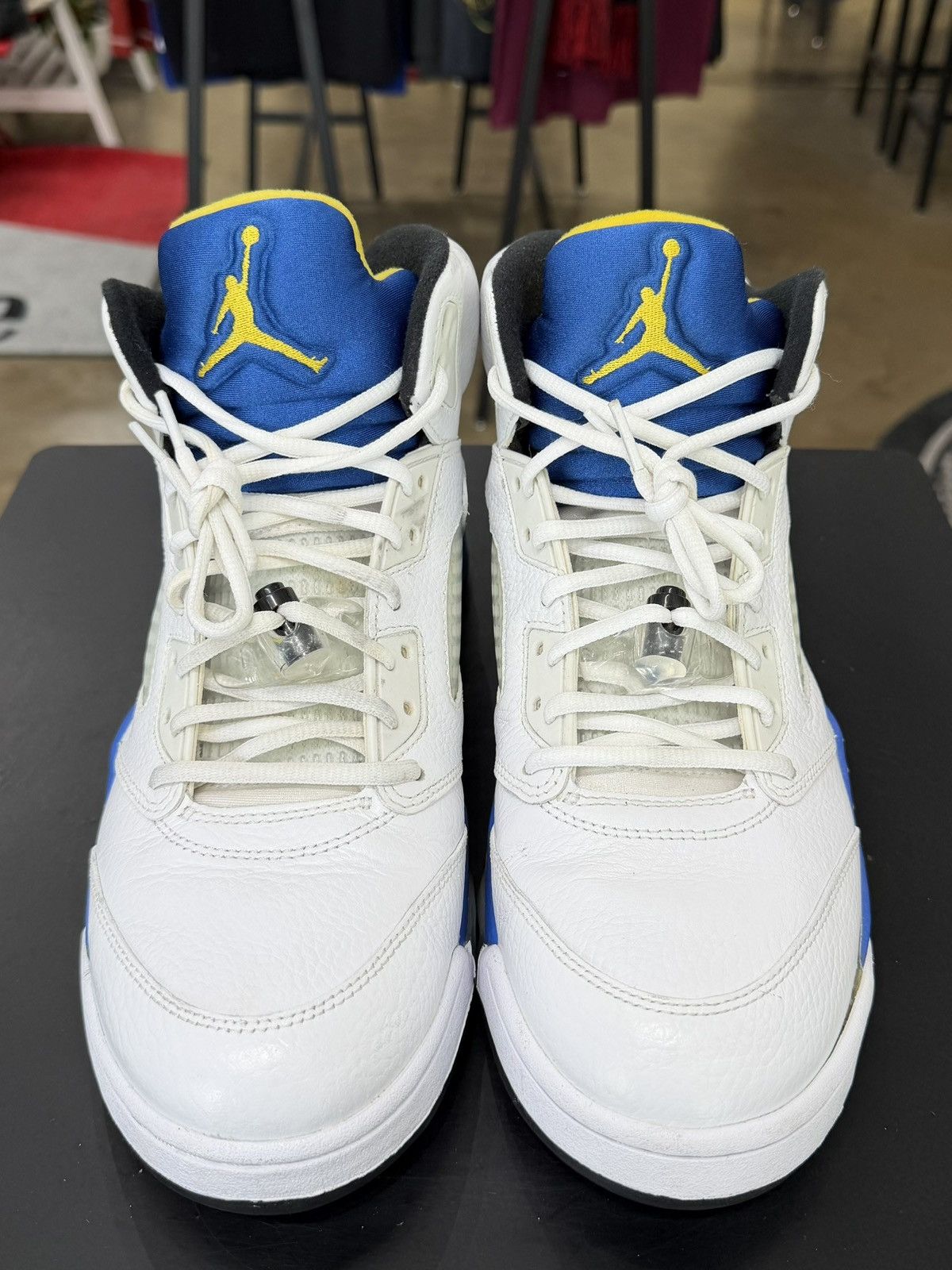 Jordan Brand Air Jordan 5 Laney Size 11 (2013) Size US 11 / EU 44 - 2 Thumbnail